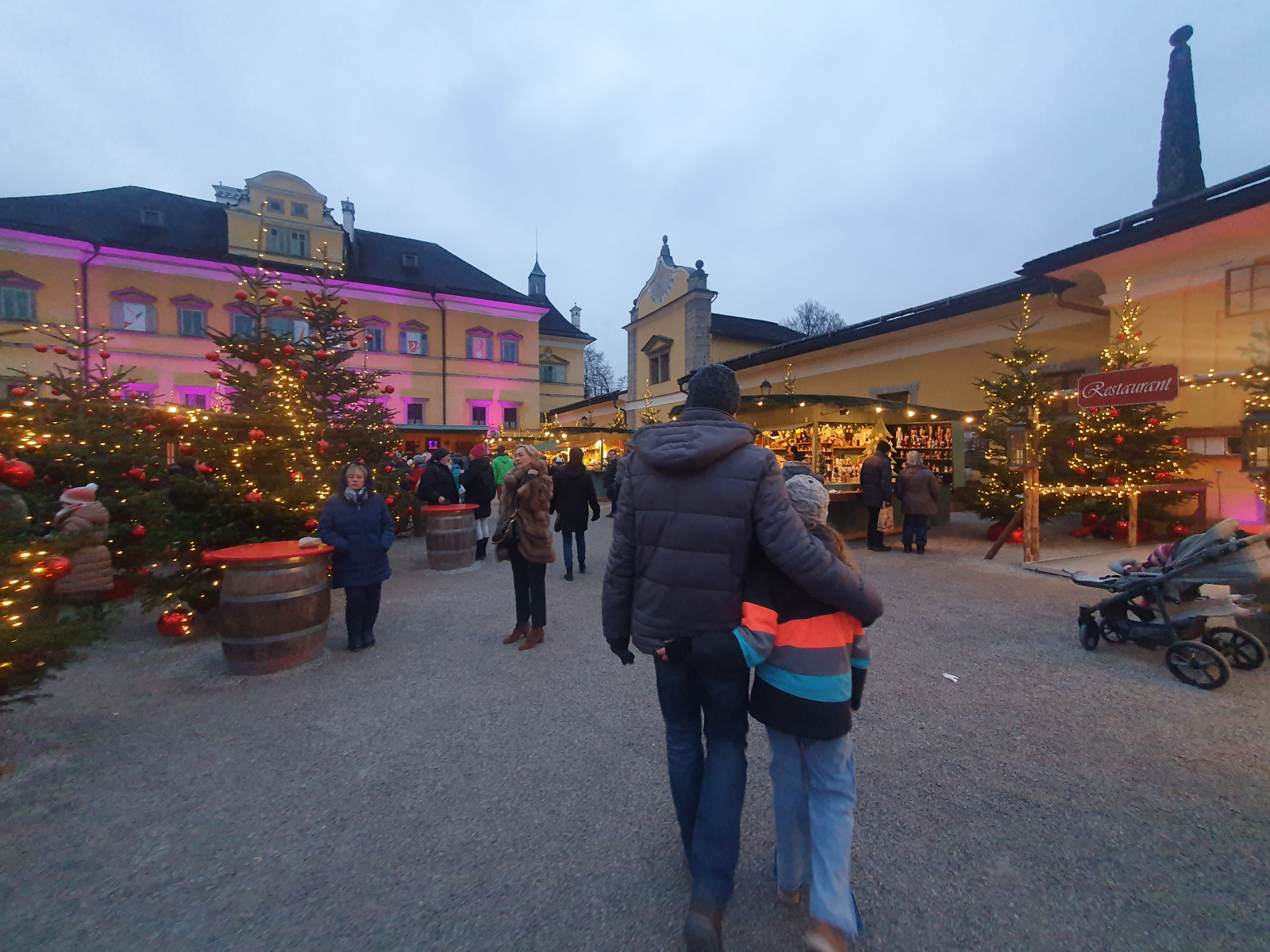 no en el casco antiguo, pero sí en un mercado navideño muy recomendado en la cercana Hellbrunn
