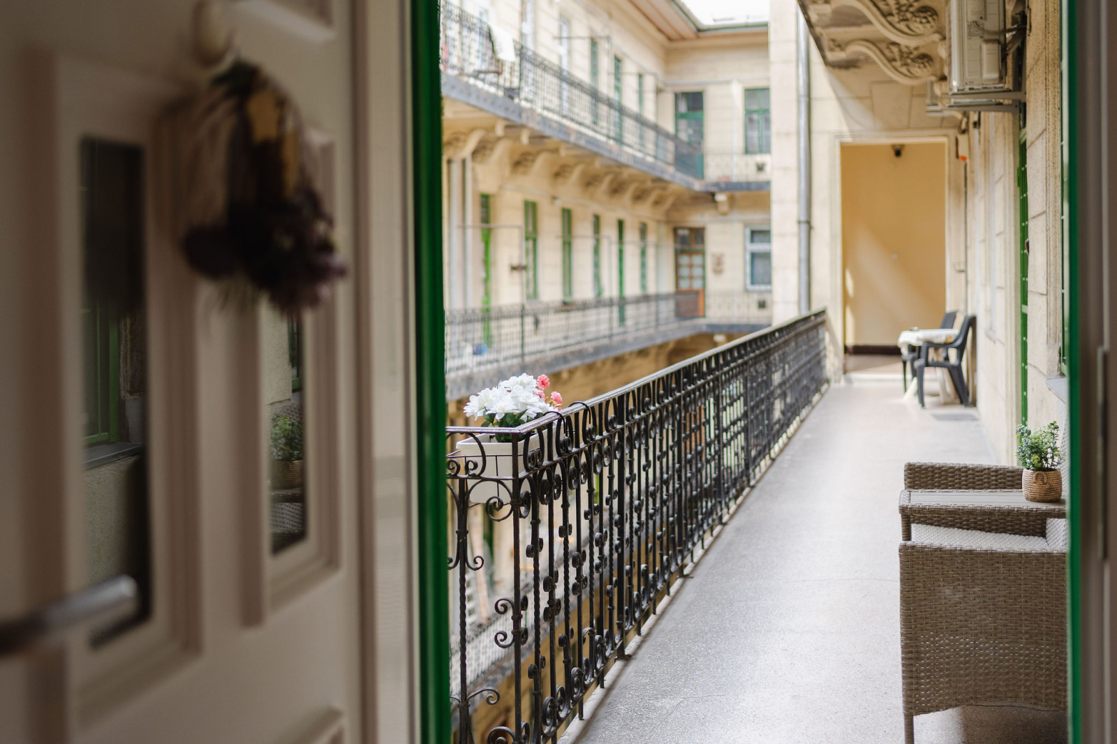 Downtown, Budapest - Centrally located with everything you want in Walking Distance!