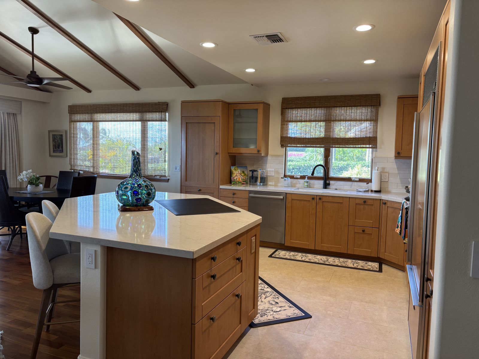 Belle maison rénovée à West Maui