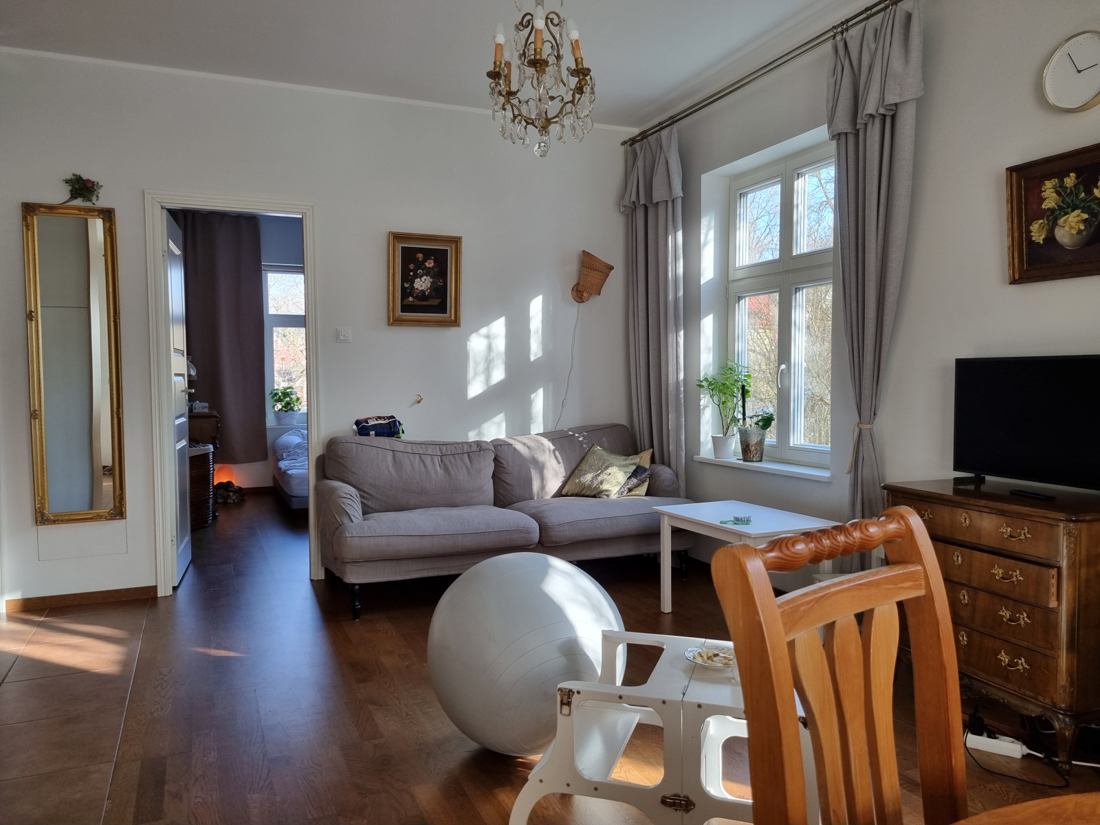 Gemütliche und ruhige Wohnung mit grünem Garten im Zentrum von Tallinn