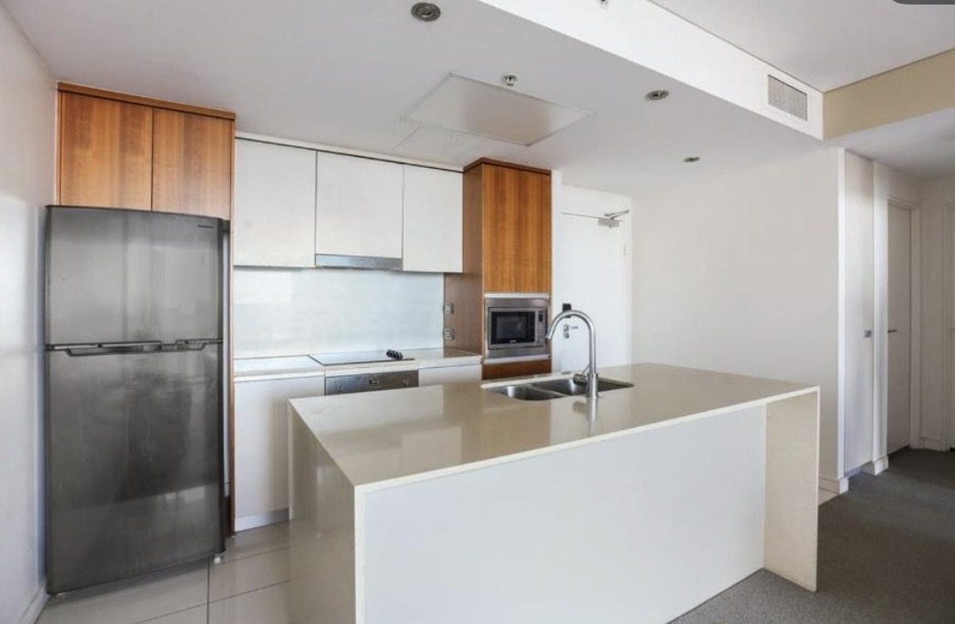 Sunny Gold Coast, (Surfers Paradise) Retreat