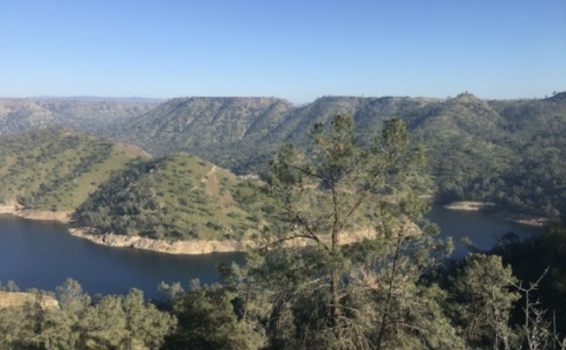 Caminhada no rio San Joaquin - entre o desfiladeiro do rio San Joaquin e o lago Millerton