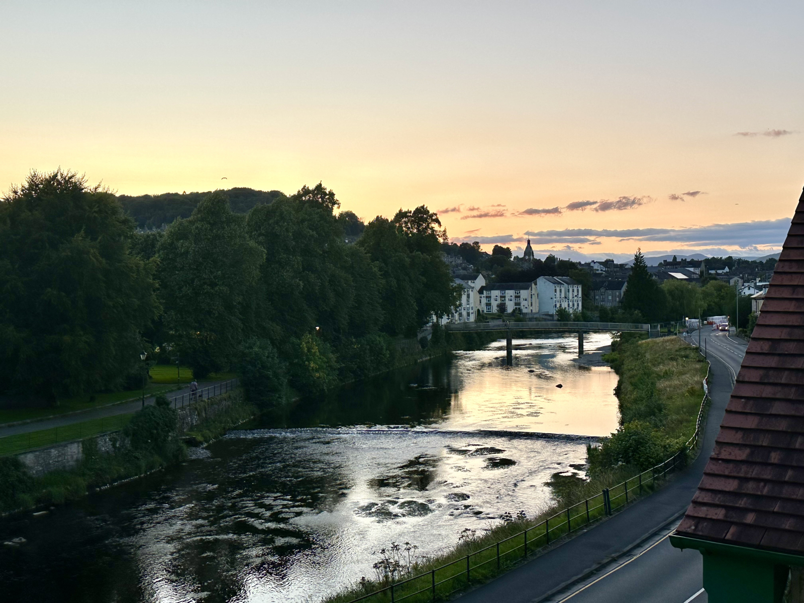 Vista do pôr do sol do quarto principal.