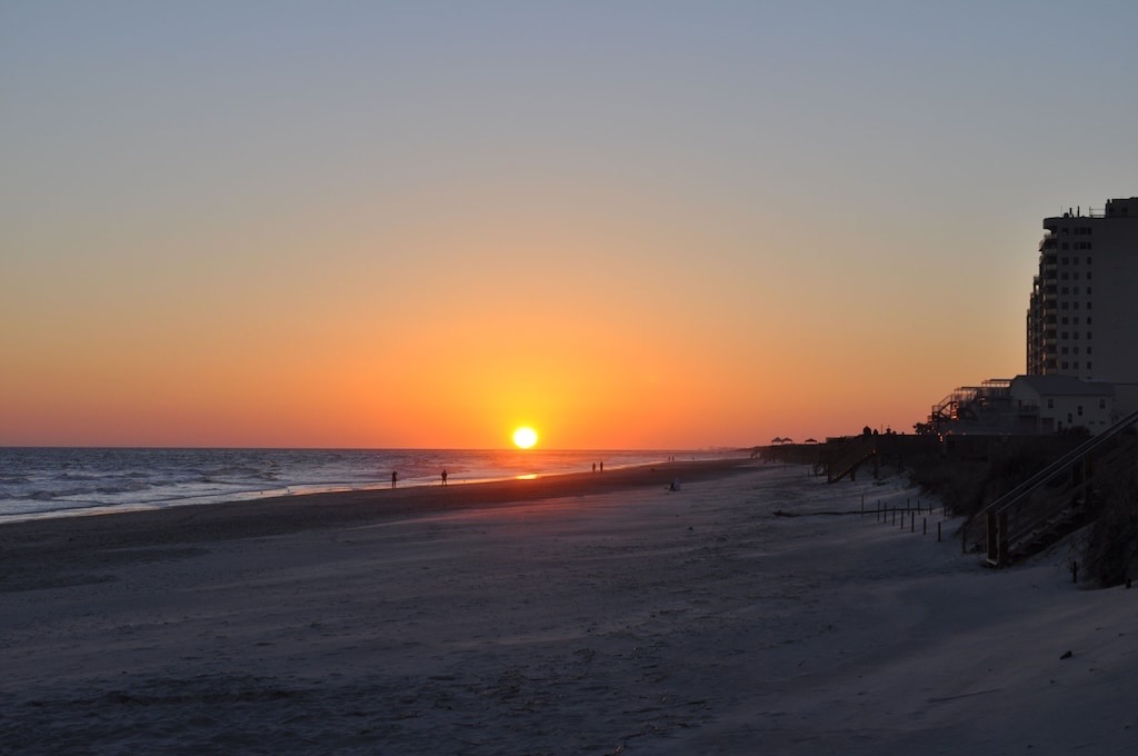 Enjoy besutiful sunsets on the beach.