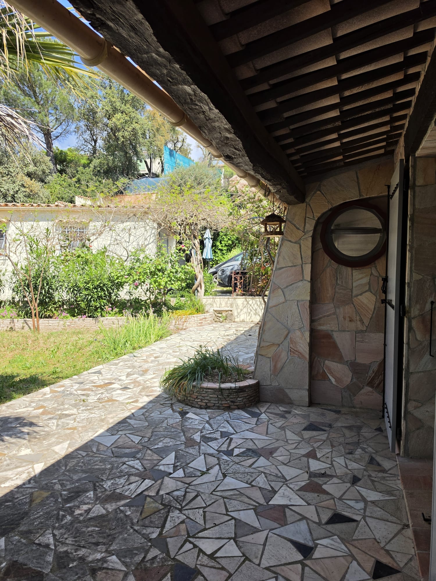 House + large studio in the South of France