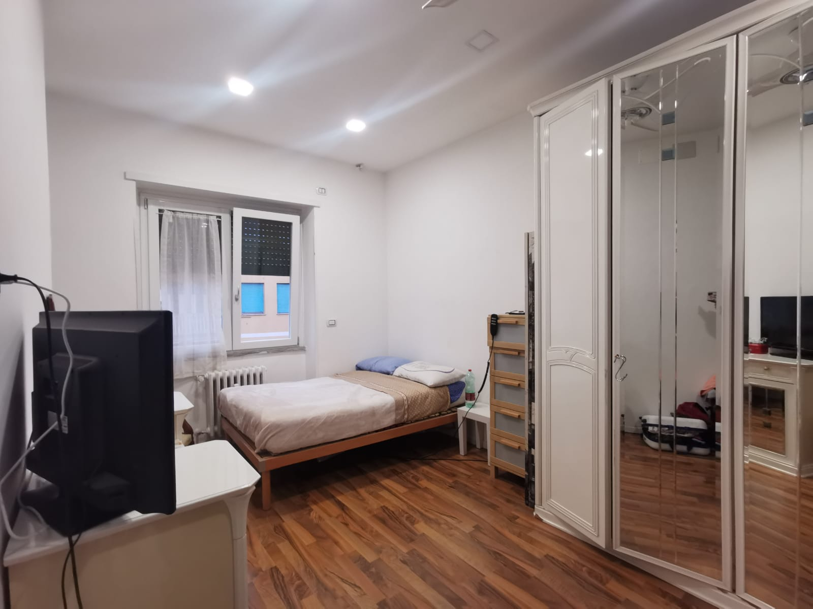 Viva Como um Morador, Explore Como Profissional: Apartamento Reformado na Metro A