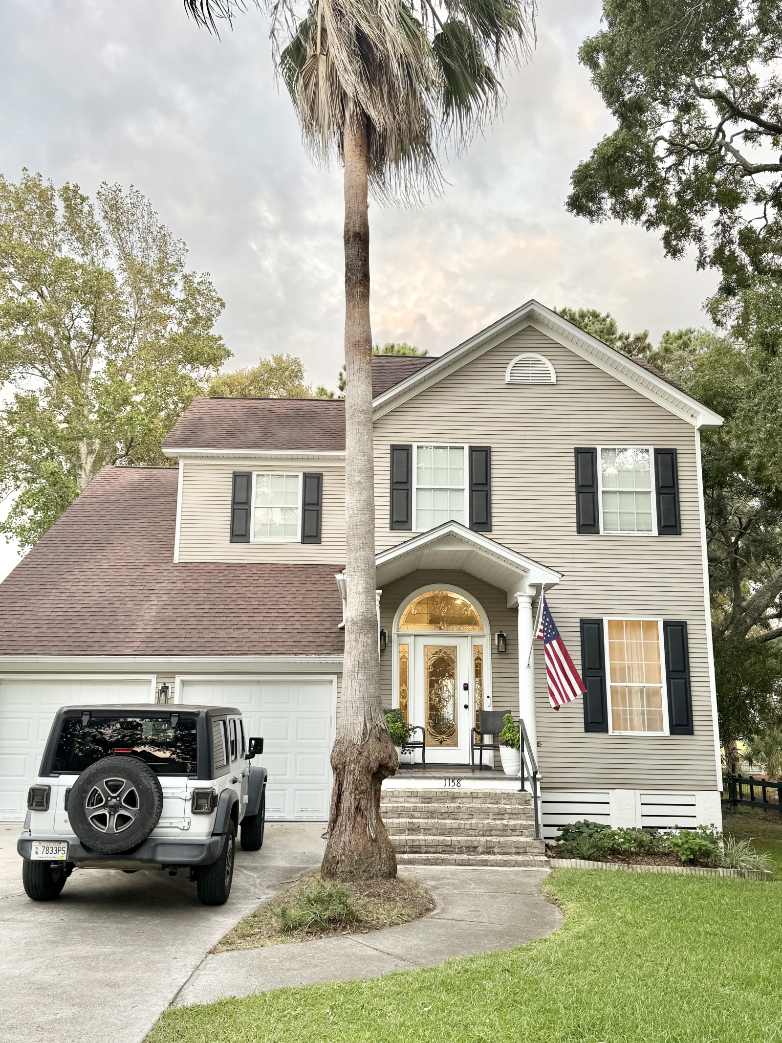 Renovated Charleston Home with Beautiful Water Views, Close to Historic Downtown & Beaches