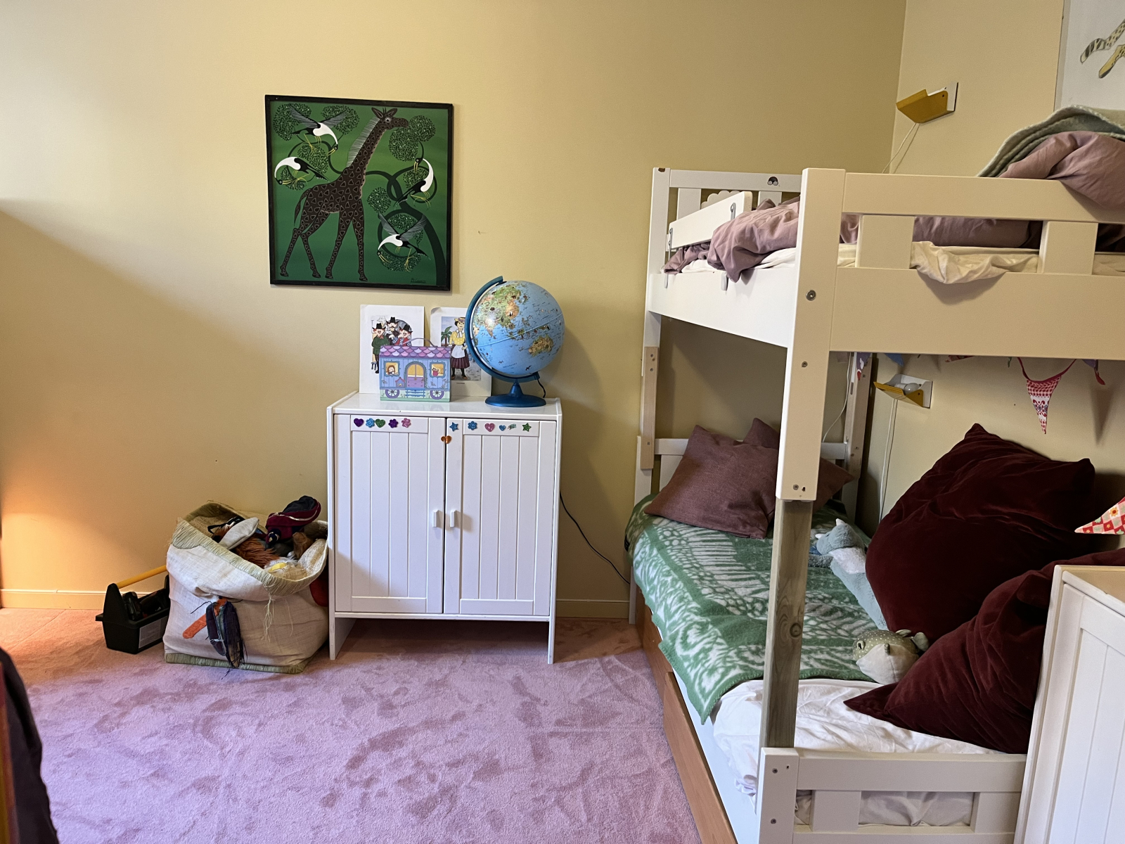 Bedroom 2 (2 children's beds, 160 cm x 75 cm)