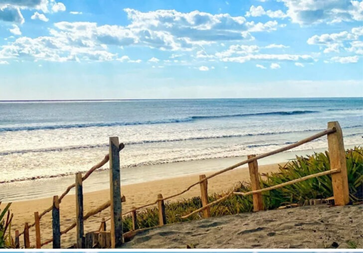 Camino a la playa. La playa de Ausuchillas está a unos 100 metros de nuestra casa.