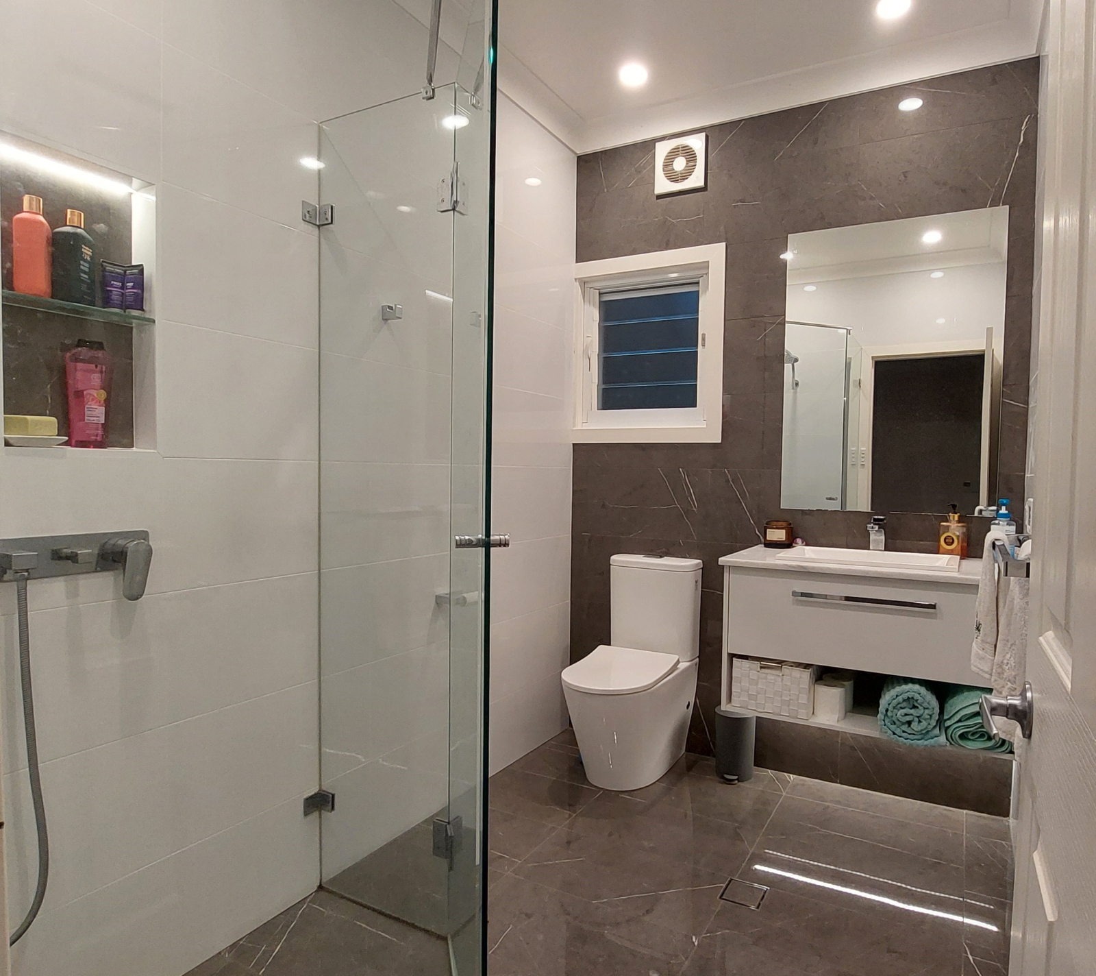 Ground floor bathroom