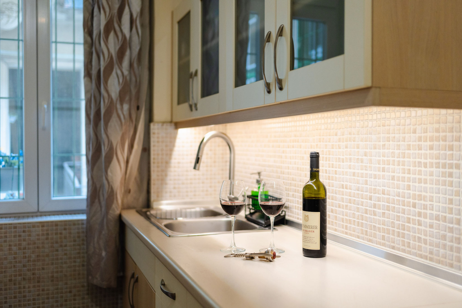 Downtown, Budapest - Centrally located with everything you want in Walking Distance!