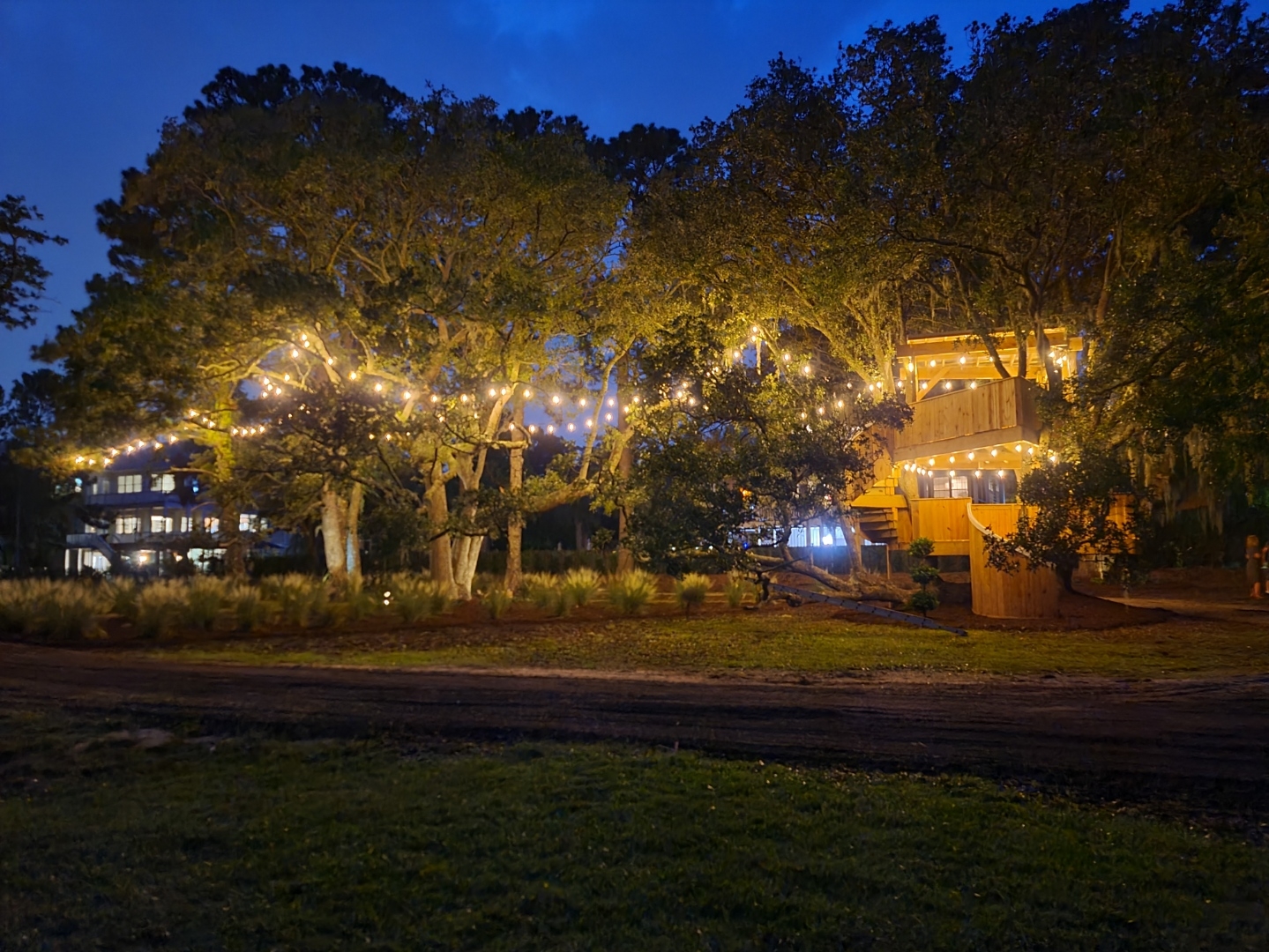 Beautiful Historic Log Cabin on the intracoastal waterway in Wilmington NC