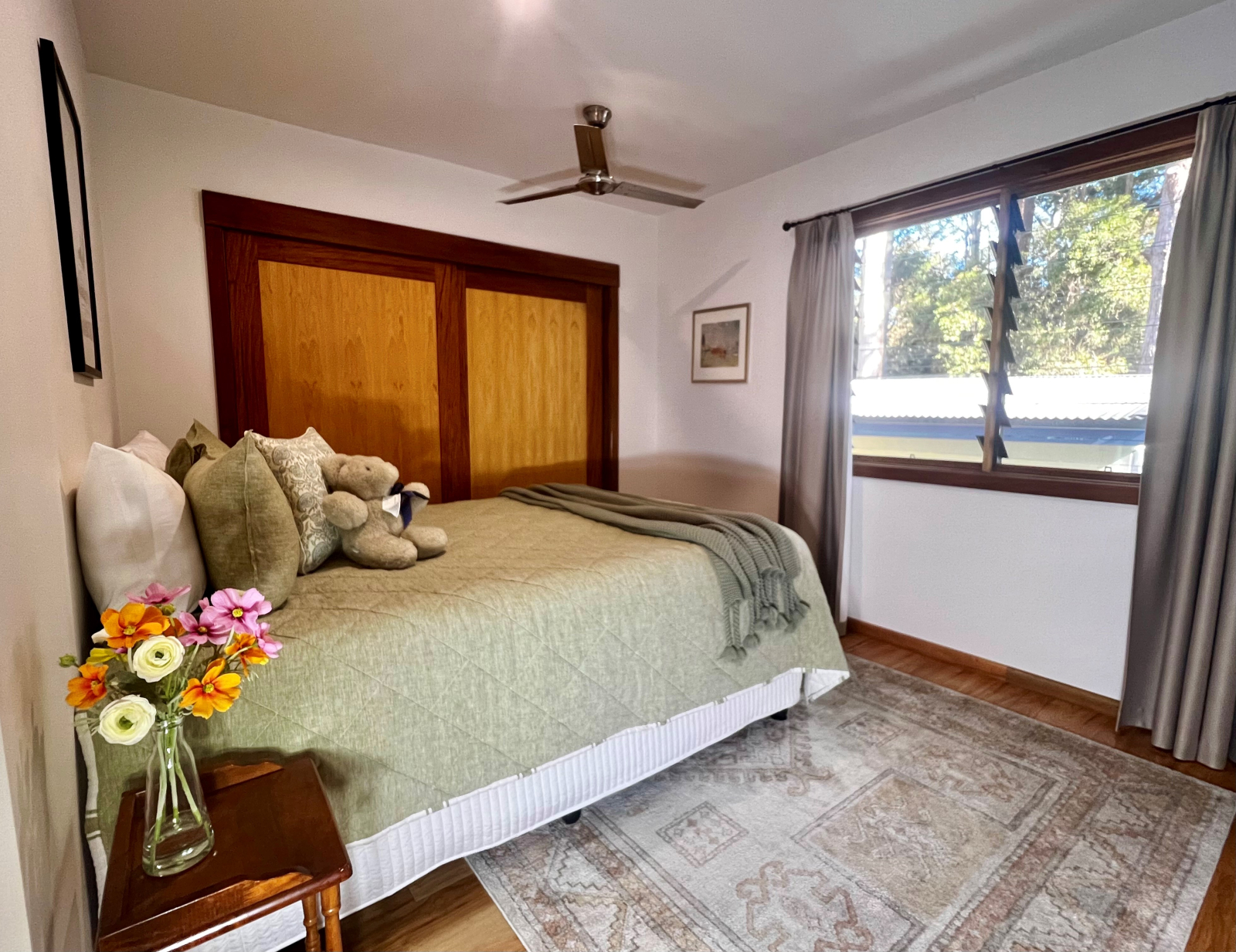 Chambre 2 avec lit Queen size