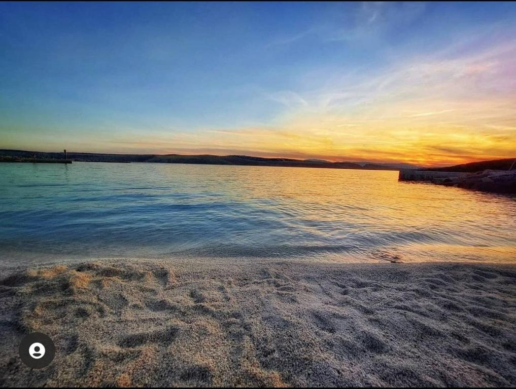 Spacious family apartment with terrace & sea view near Crikvenica