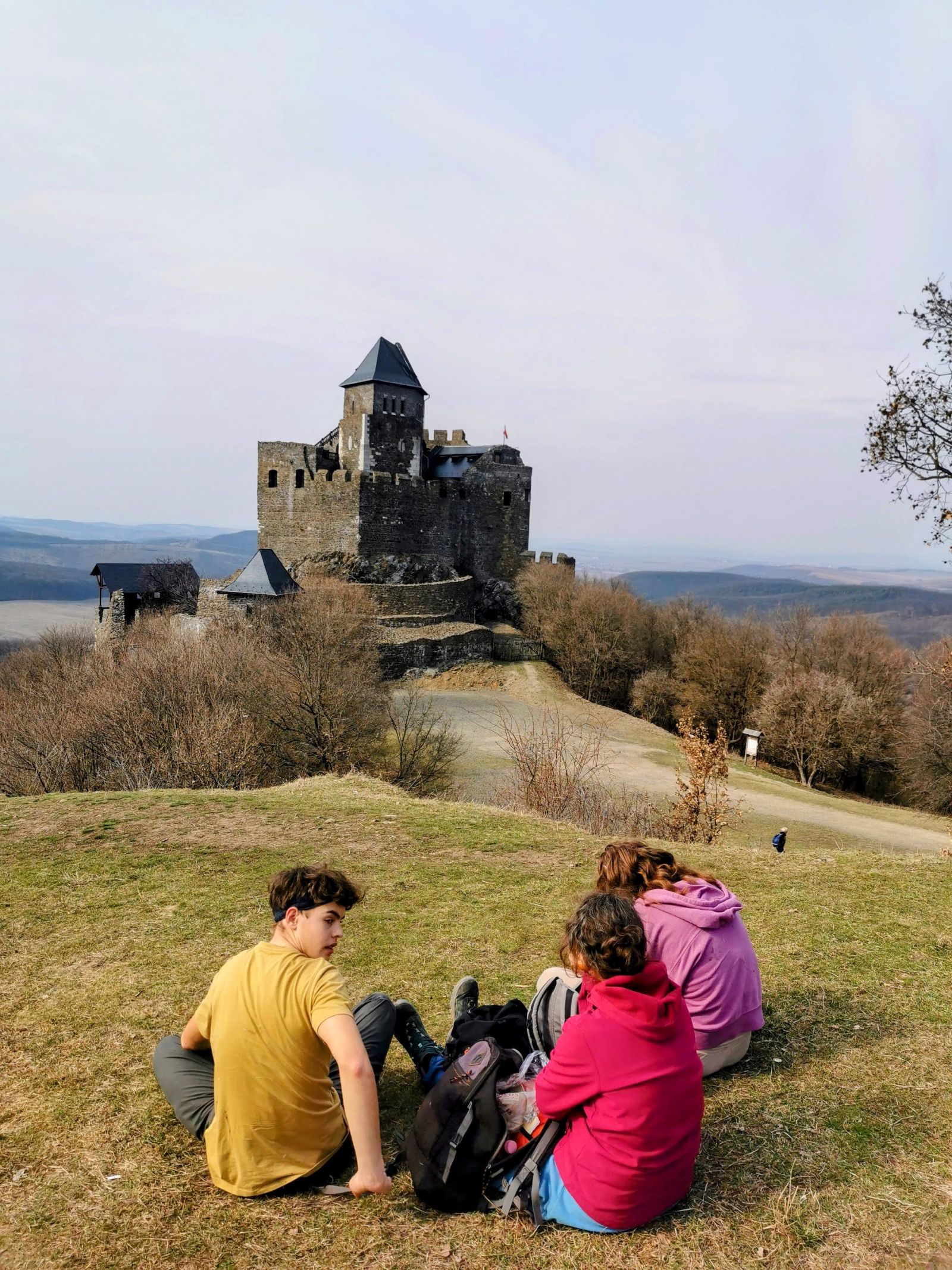 Castillo de Hollókő a solo 90 minutos en coche, declarado Patrimonio de la Humanidad por la UNESCO