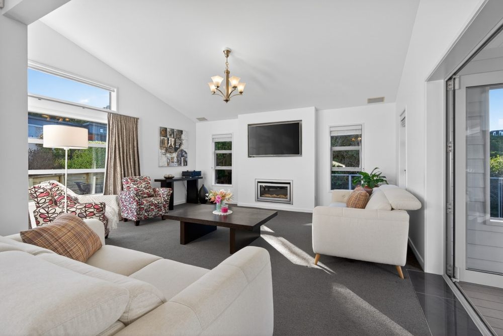 Family home in Wellington suburb Open to all type of exchange