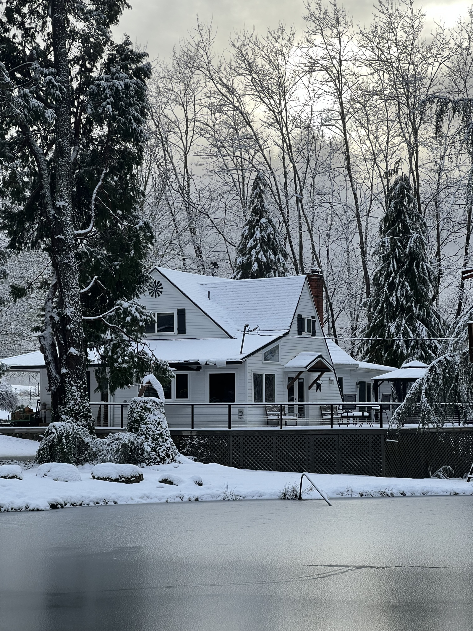 Resort-achtige oase in Oregon, huis met 3 slaapkamers op het terrein, dichtbij Mt Hood en Portland