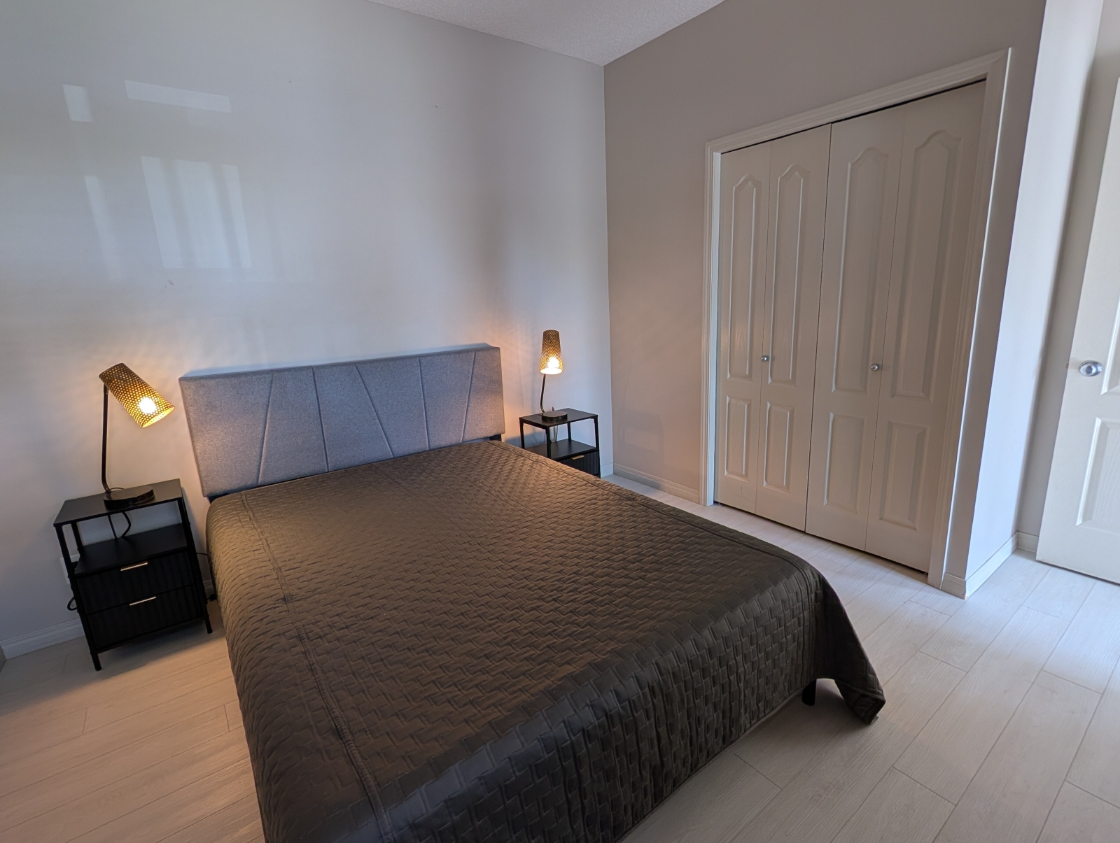 Grand appartement en copropriété au centre-ville