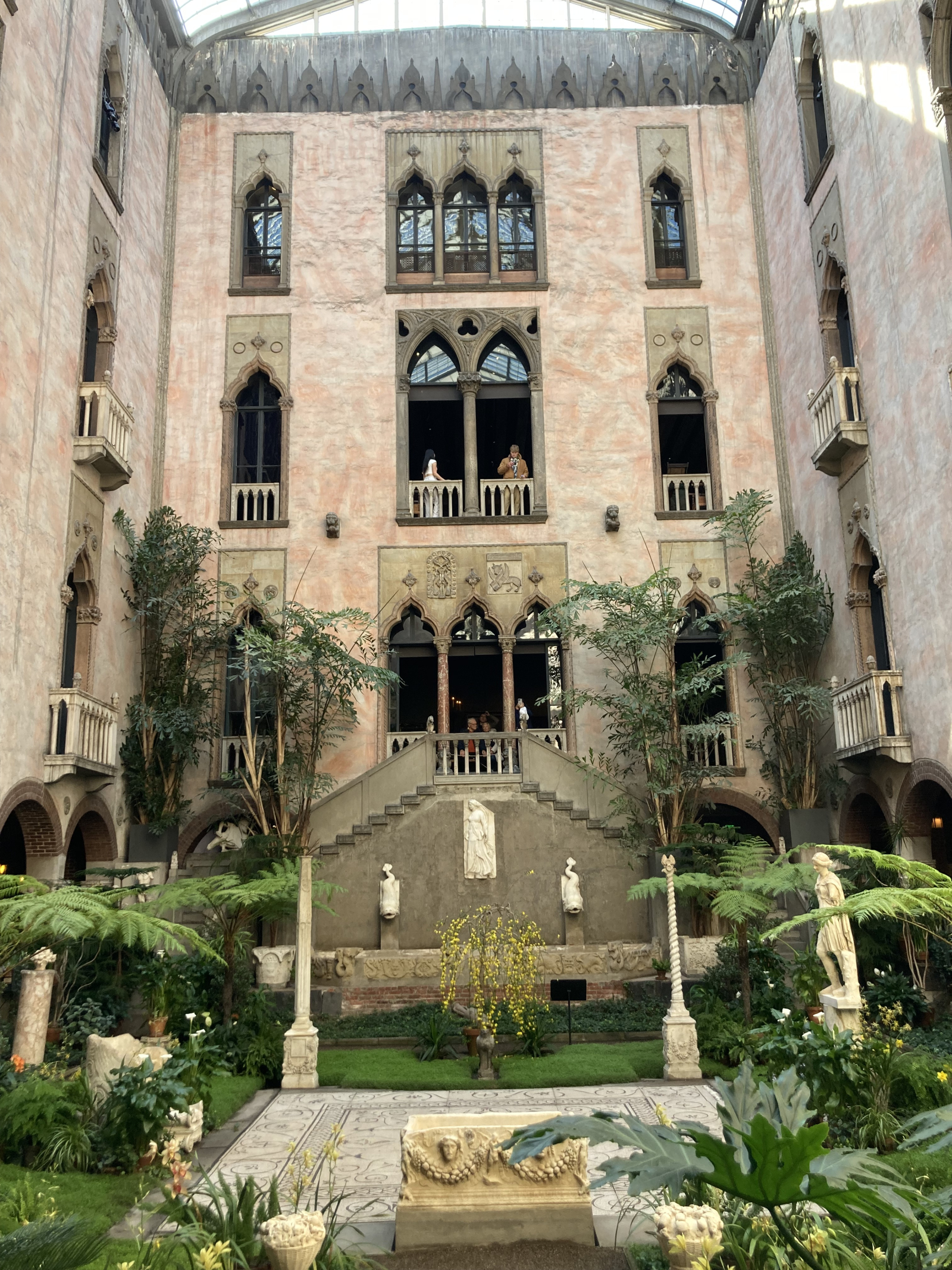 ¡A tiro de piedra de las atracciones culturales de Boston! (45 minutos en coche aprox.)