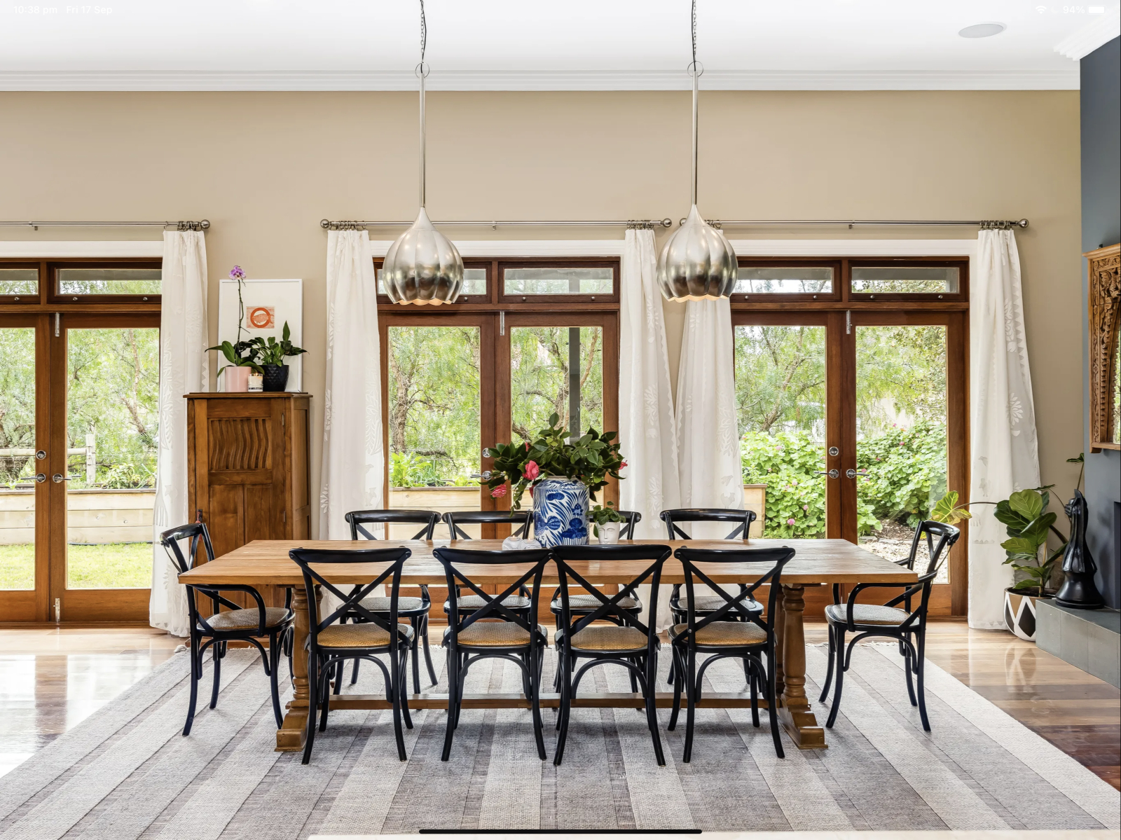 Salle à manger - suffisamment de places assises pour 10 personnes
