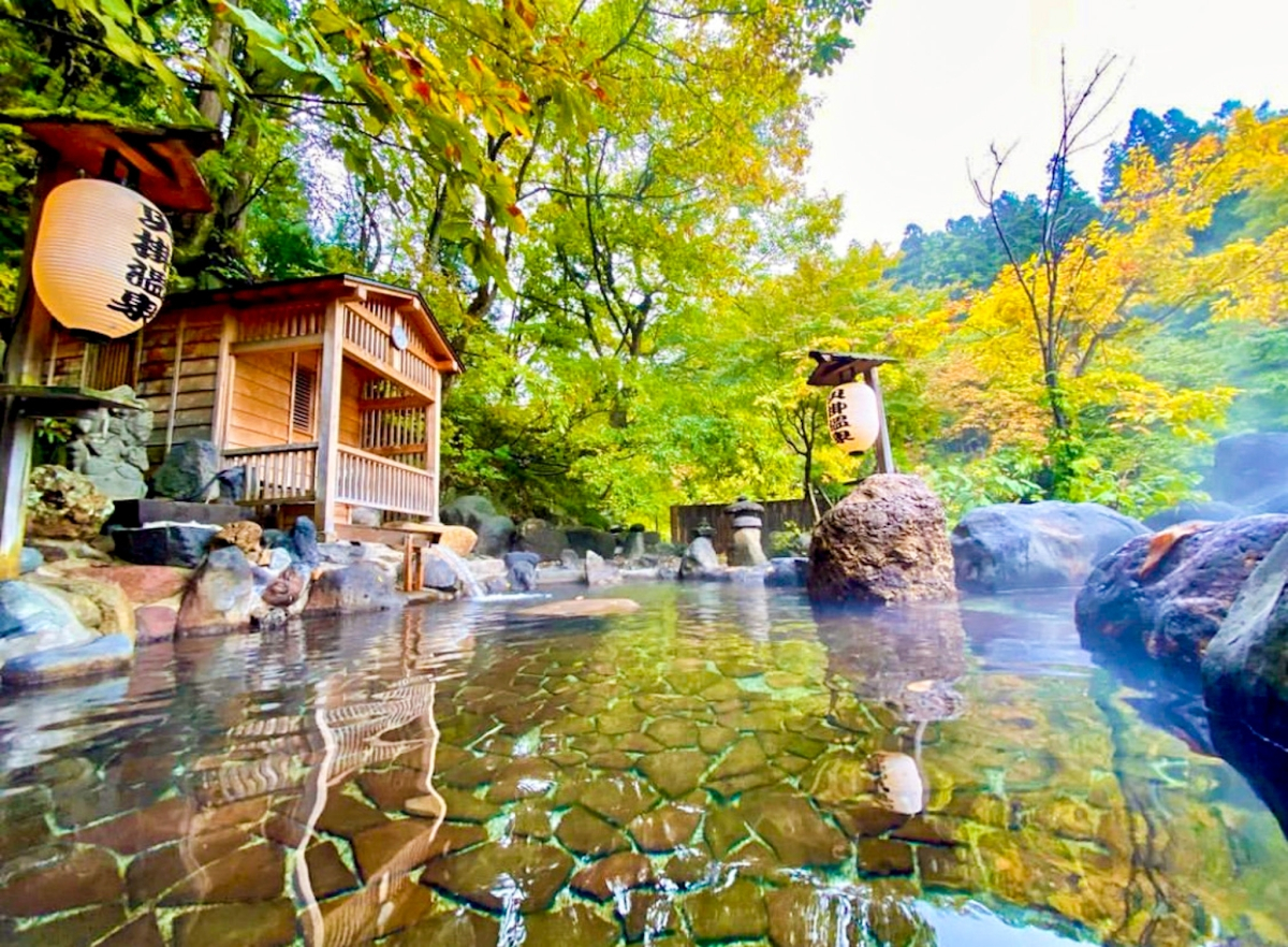 Kaikake Hotspring, eine berühmte Thermalquelle in Privatbesitz, die dafür bekannt ist, Augenkrankhei ...