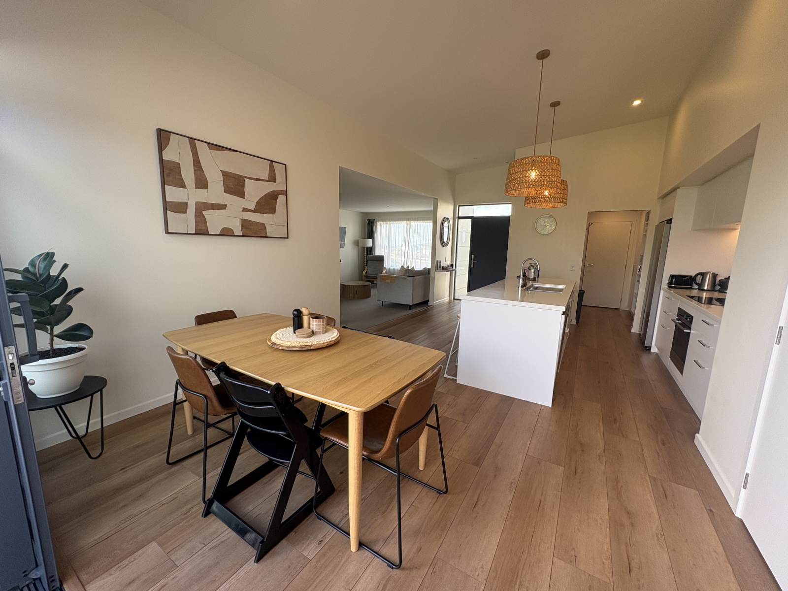 Elevated Living with Panoramic City-to-Bay Views