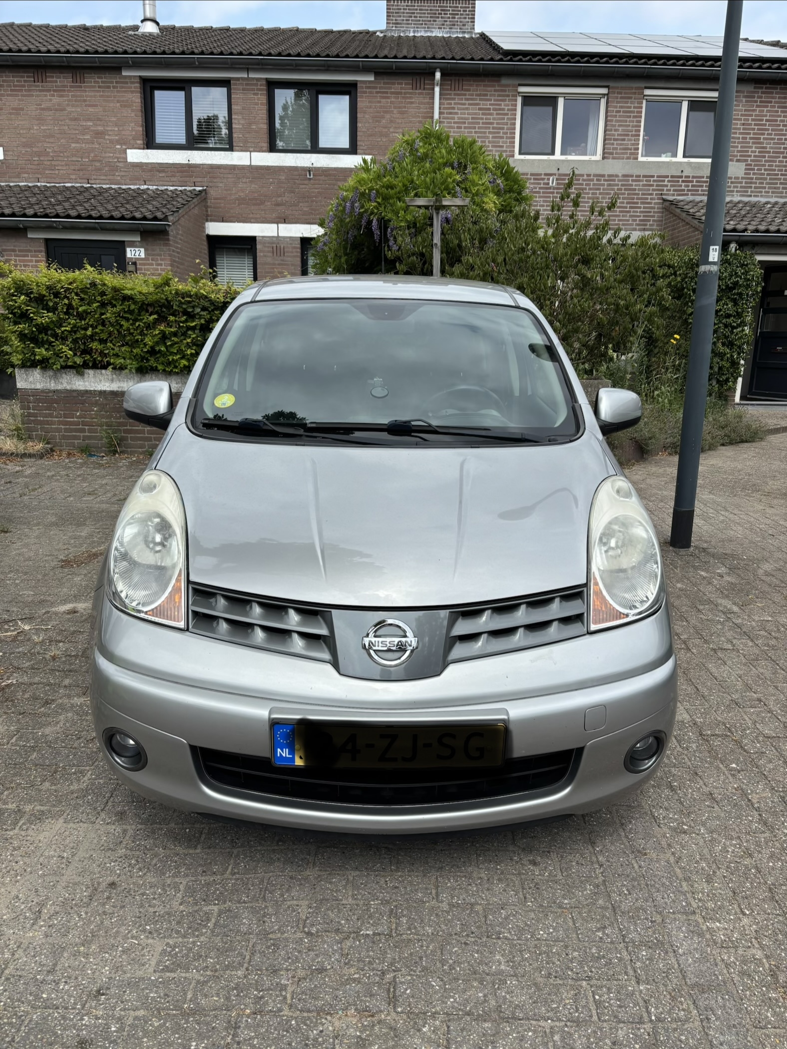 Possibility to use one of our cars (automatic 4/ 5 people)