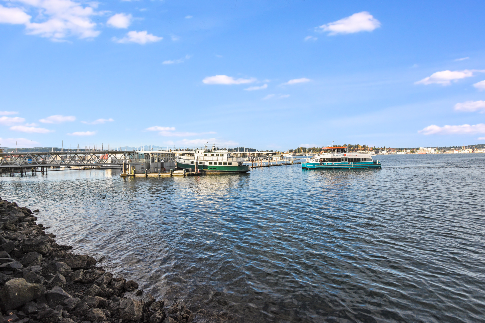 Il traghetto per Seattle è a soli 20 minuti di distanza.