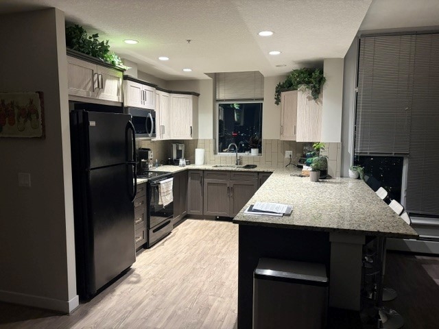 Executive-Penthouse-Suite in Calgary, AB, Kanada, mit Blick auf Stadt und Berge!