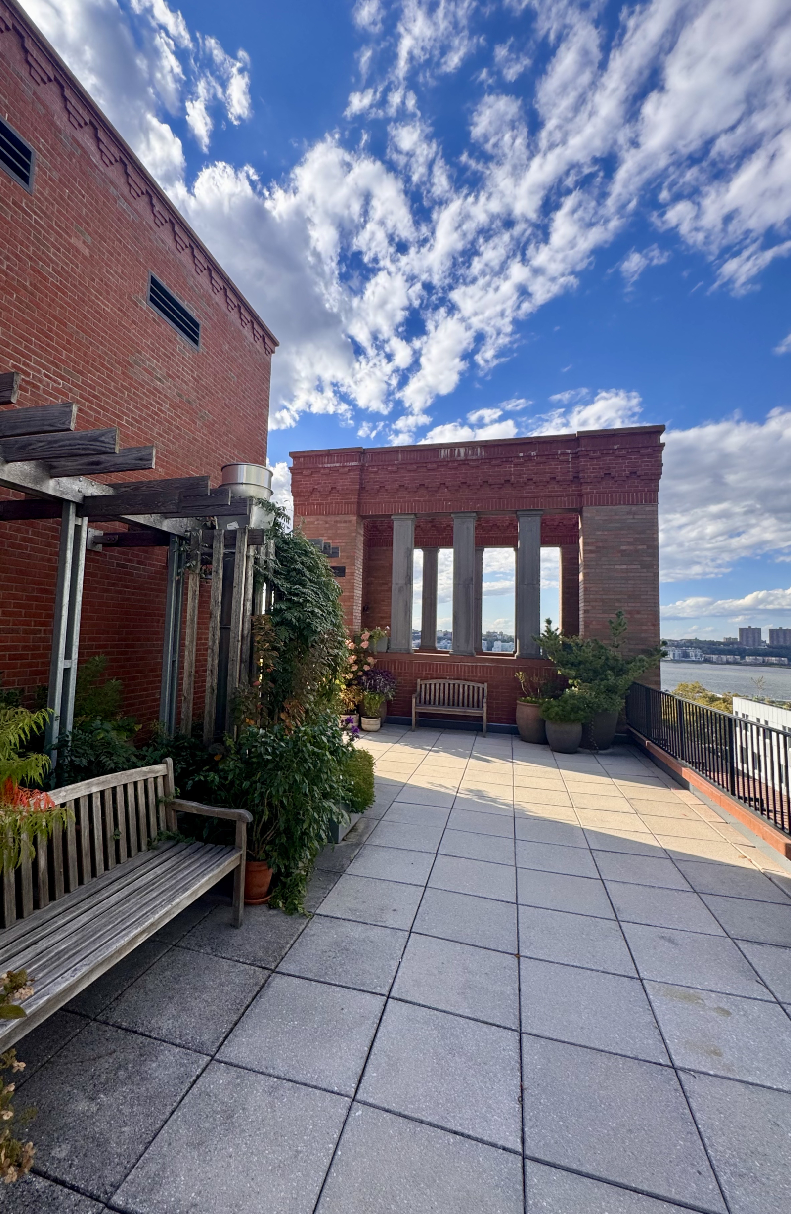 Peaceful Retreat Near Times Square & Broadway