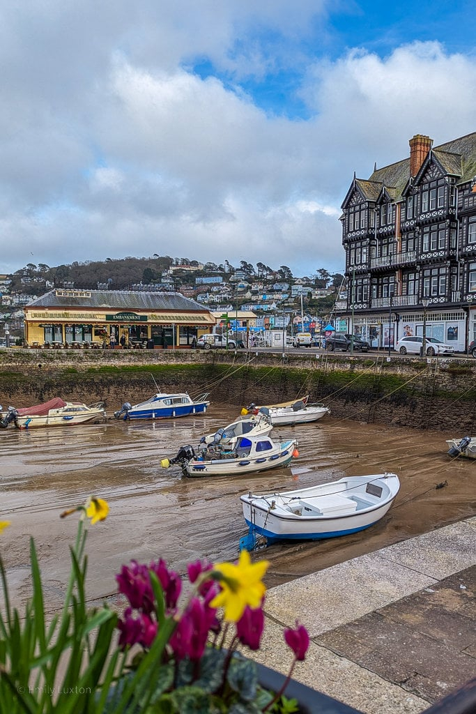 Waterfront Cottage, eingebettet am Meer in South Devon, Großbritannien,