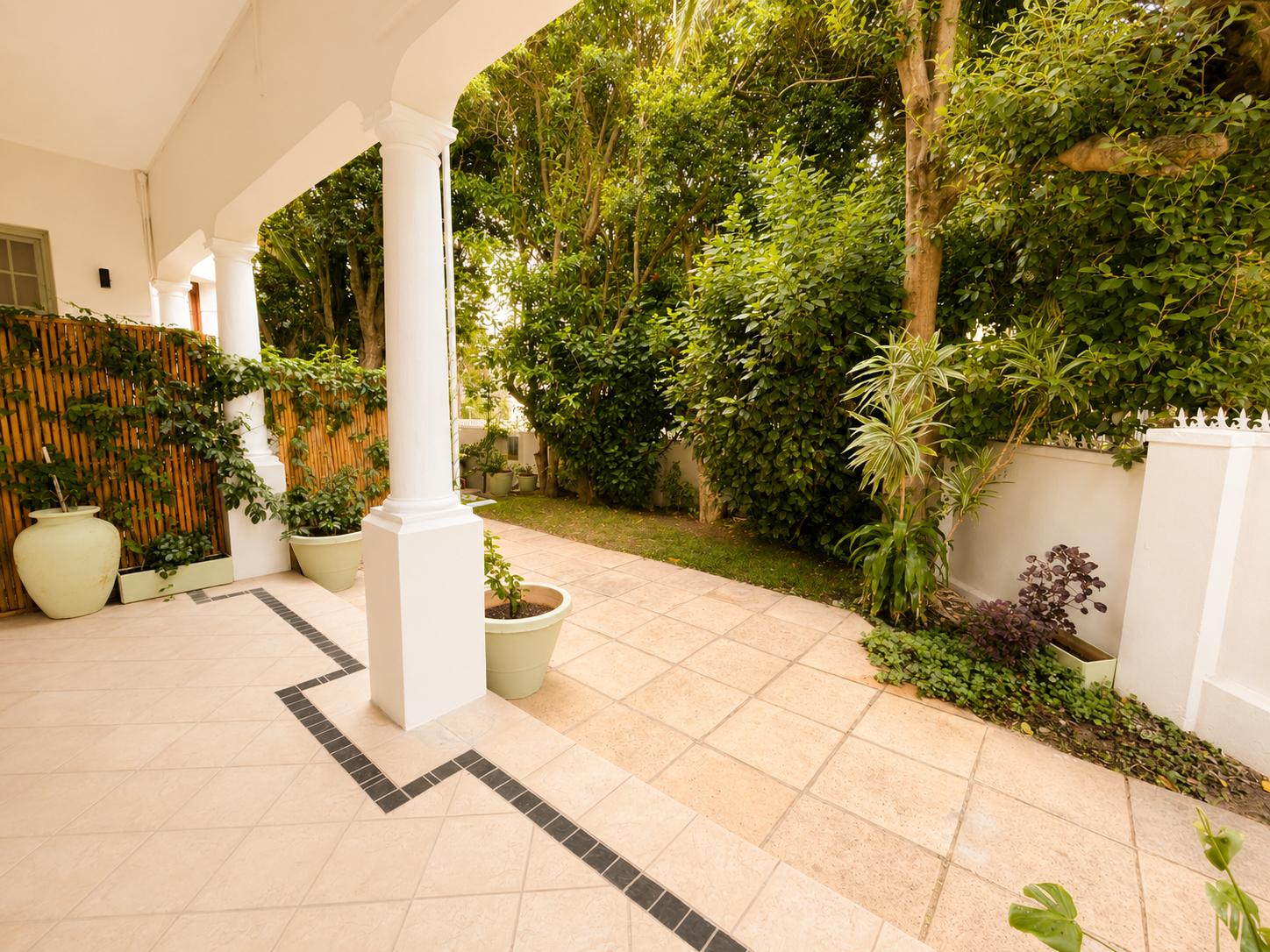 Two Charming Garden Studios in Sea Point