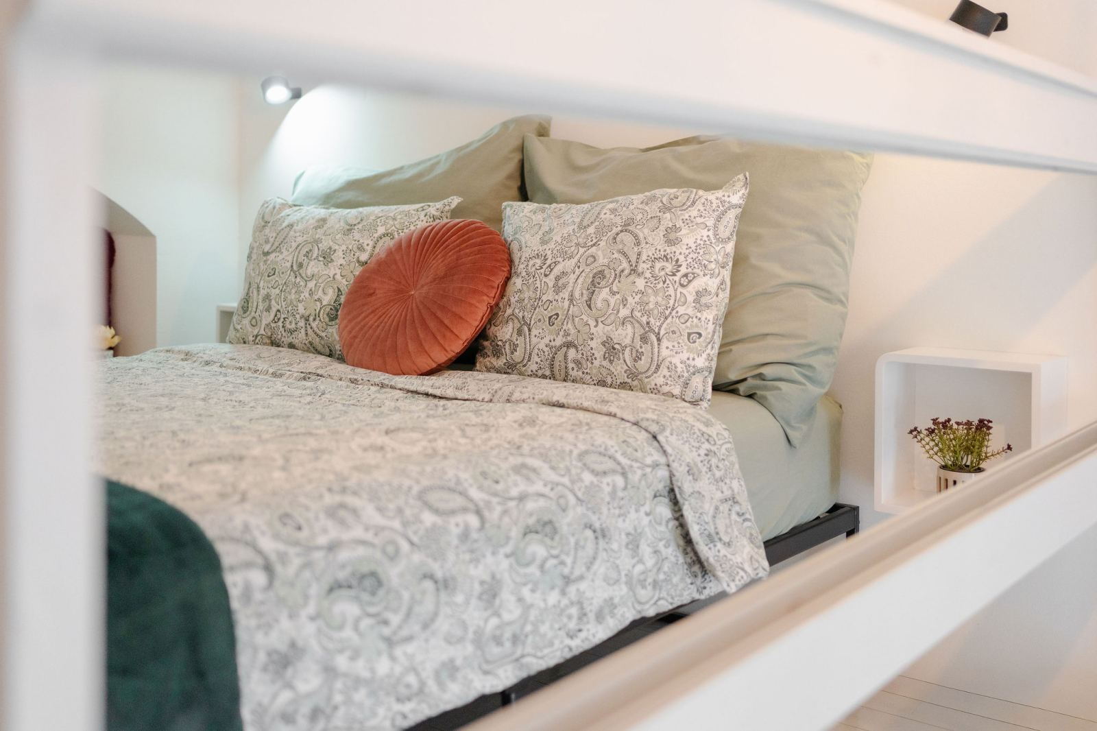 Downtown, Budapest - Centrally located with everything you want in Walking Distance!