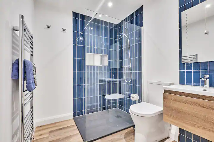 Modern house with sea views Northern Ireland coast. 25 mins to Giants Causeway