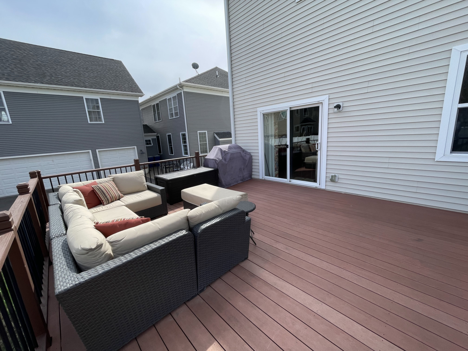 Picknicktafel met parasol zal de komende dagen worden opgezet!