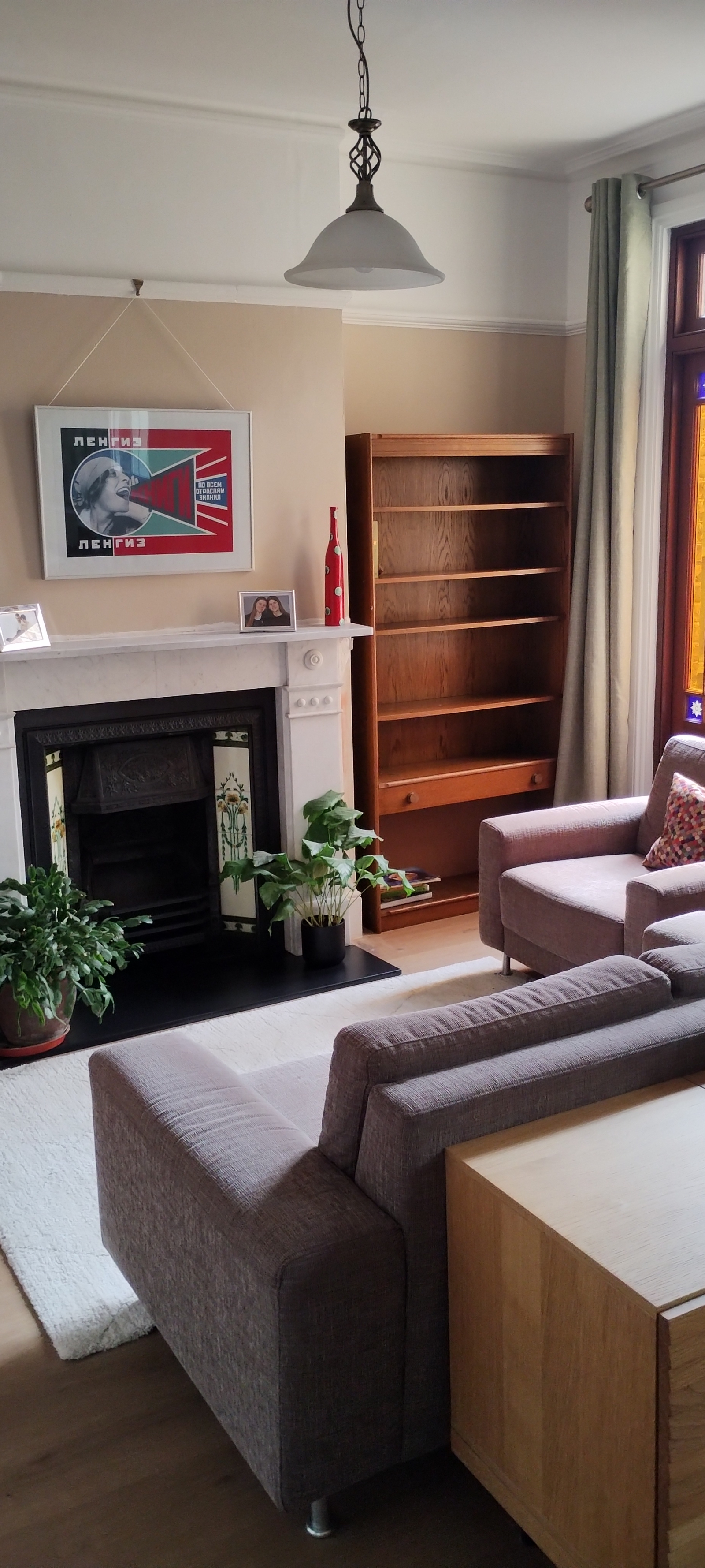 Lovely 3-bed large Victorian home near London