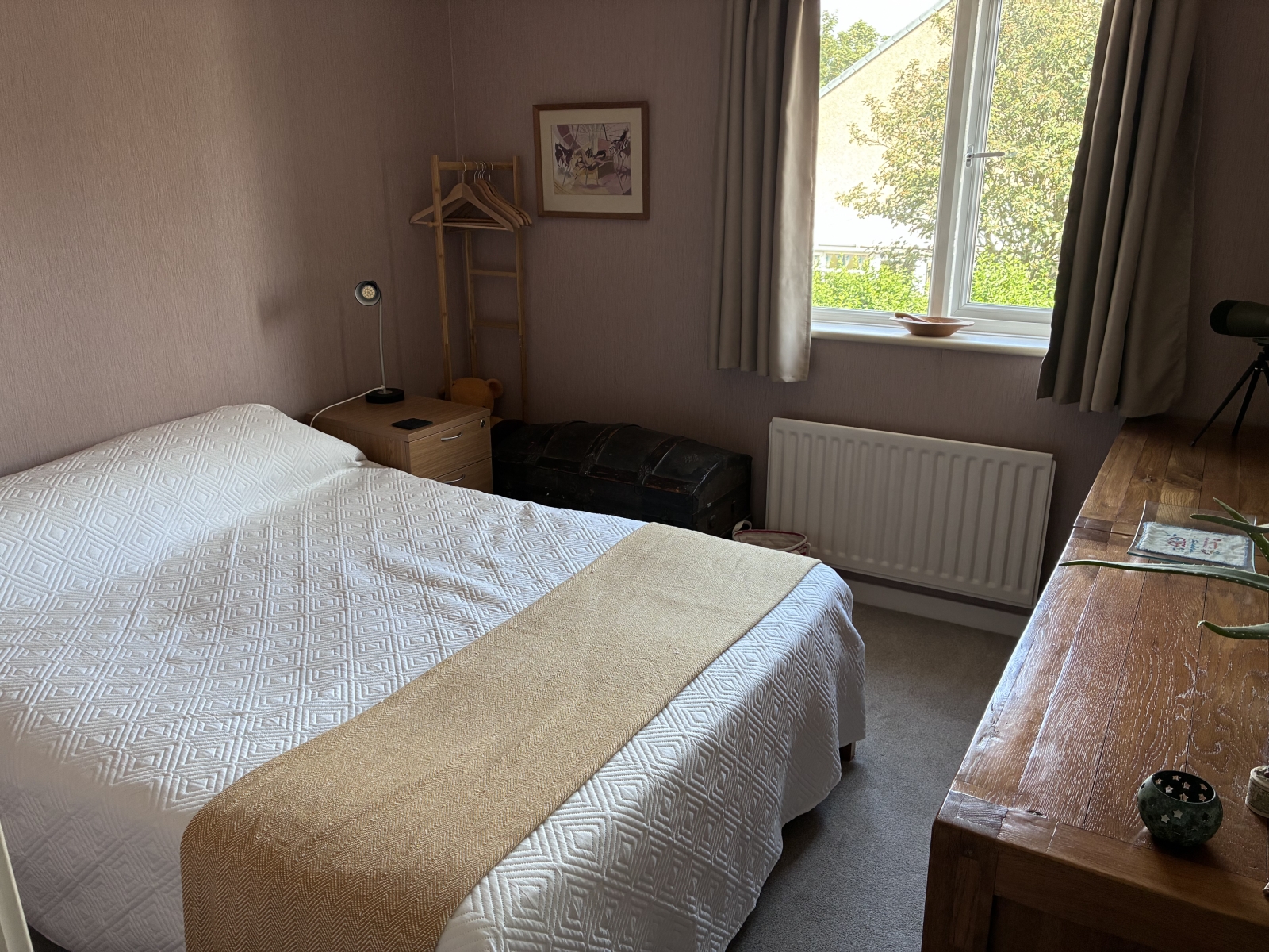 Cama king size con vistas al mar