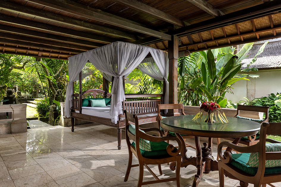 Pensión boutique en el corazón de Ubud, con jardines exuberantes, piscina, spa y acceso a todo.