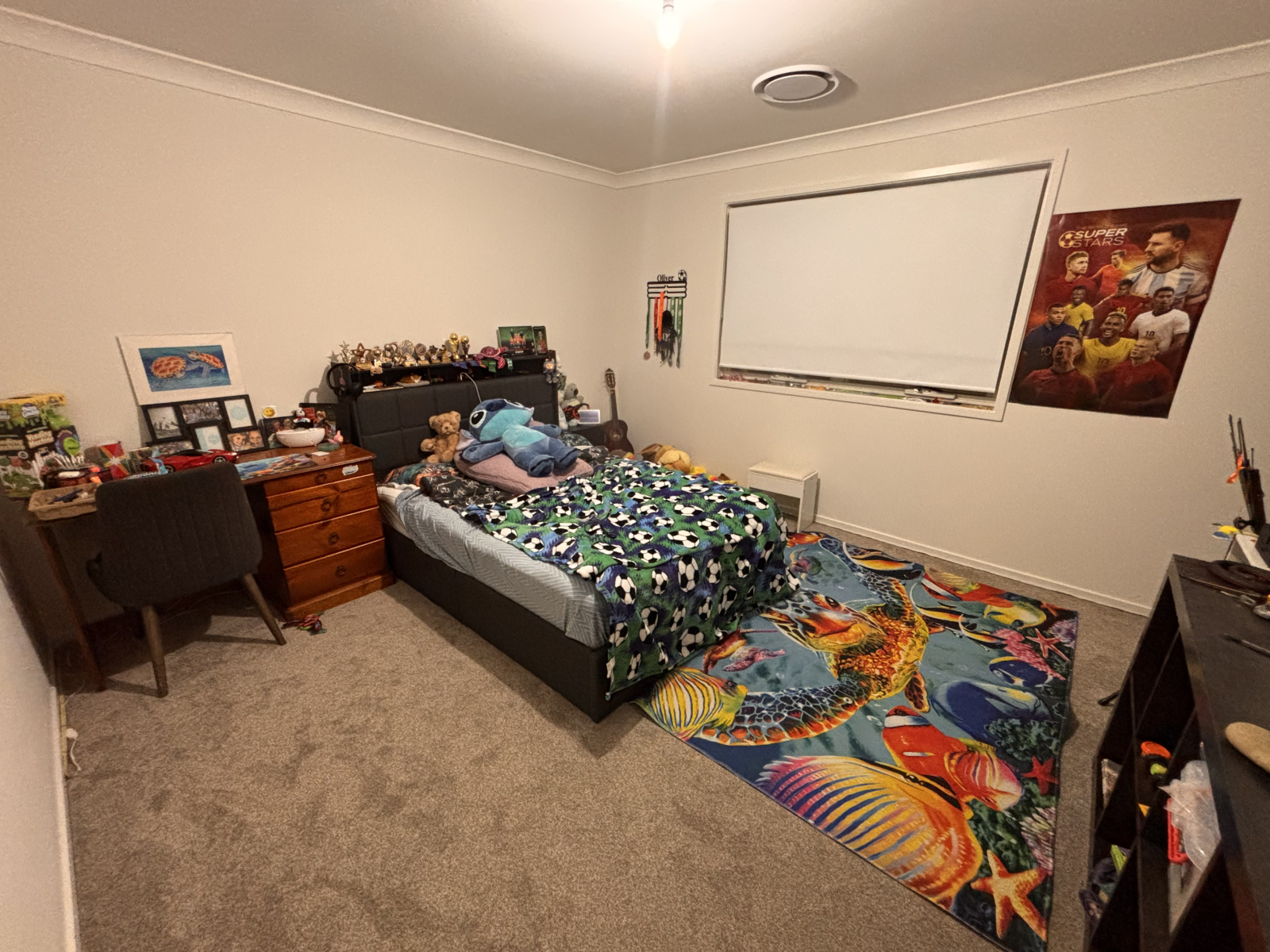 Casa de família em Brisbane com apartamento para vovó, piscina, spa, acesso lateral, boas escolas, subúrbio seguro