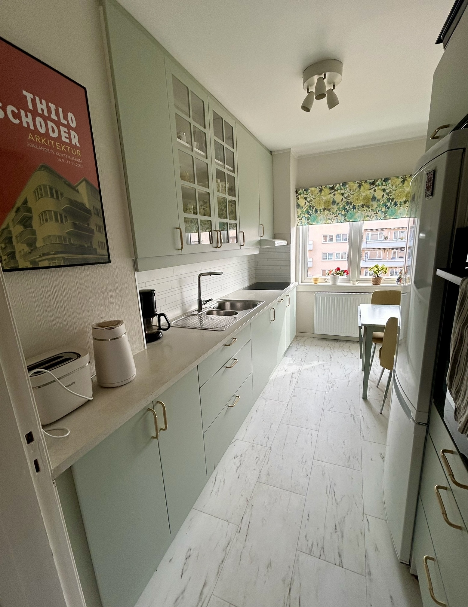 Modern kitchen with all the amenities