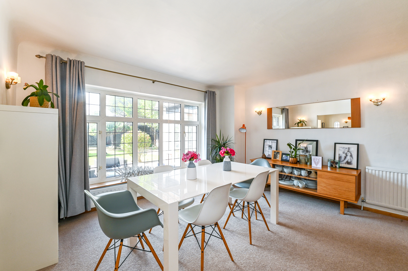 Prachtig karaktervol huis met 4/5 slaapkamers op een privéstrandlandgoed, West Sussex, handig voor Goodwood.
