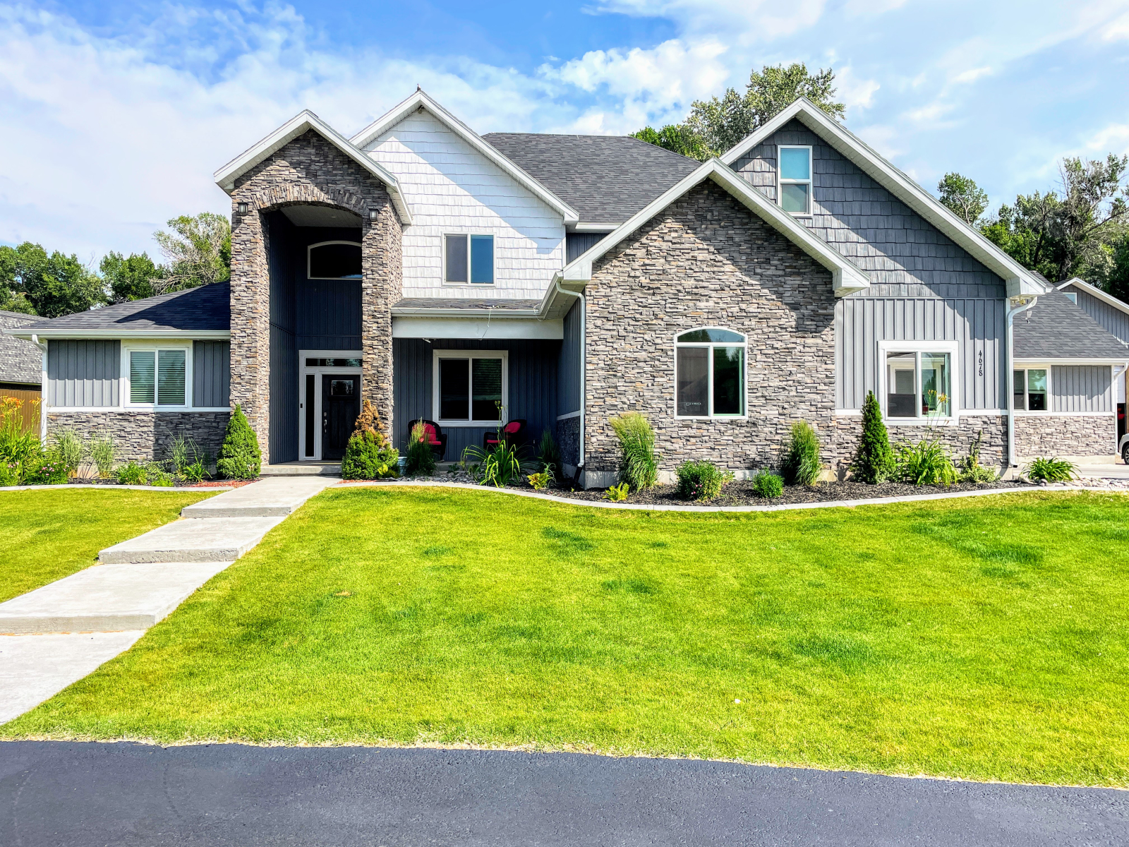 3800 sq ft home built in 2020 on 1.8 acres in rural Idaho near Yellowstone & Grand Teton National Pa ...