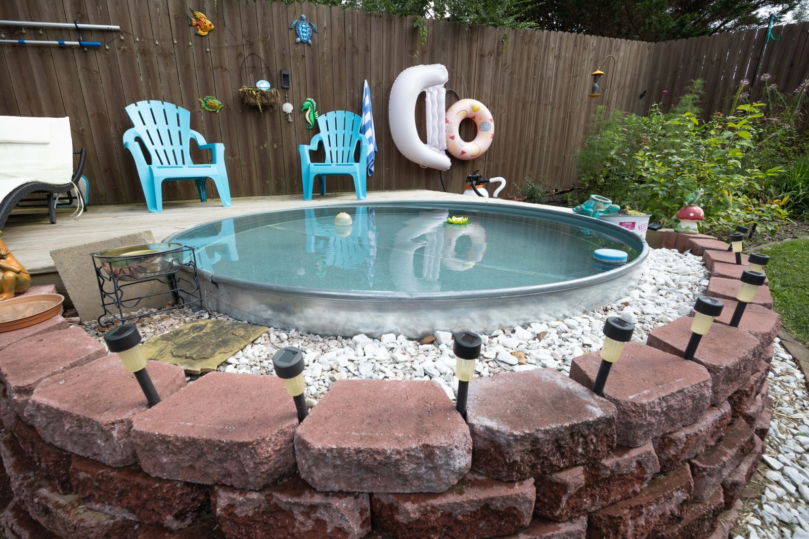 Best place in Knox! Pet and kid-friendly.