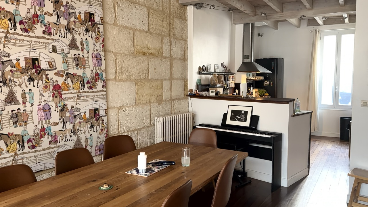 Dining table for 8 people, super nice, piano with photo of Yaron Herman, a beloved jazz pianist