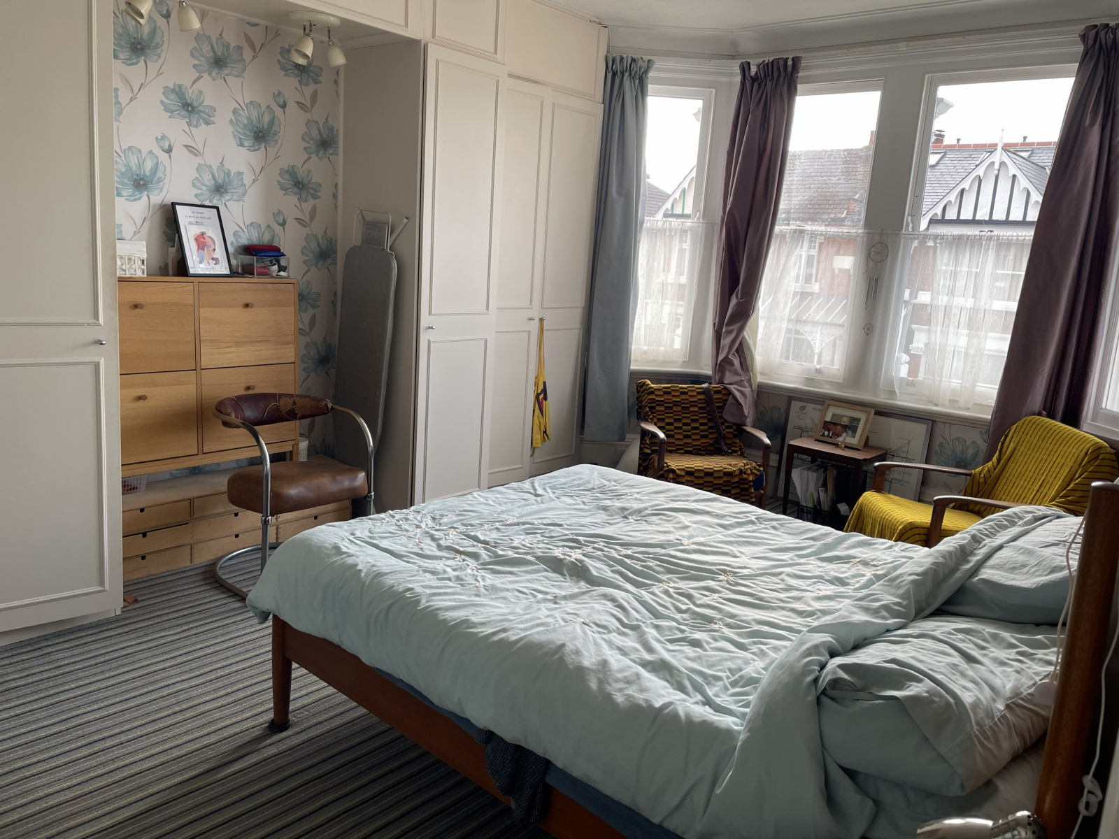Bedroom 1 - Main bedoroom
