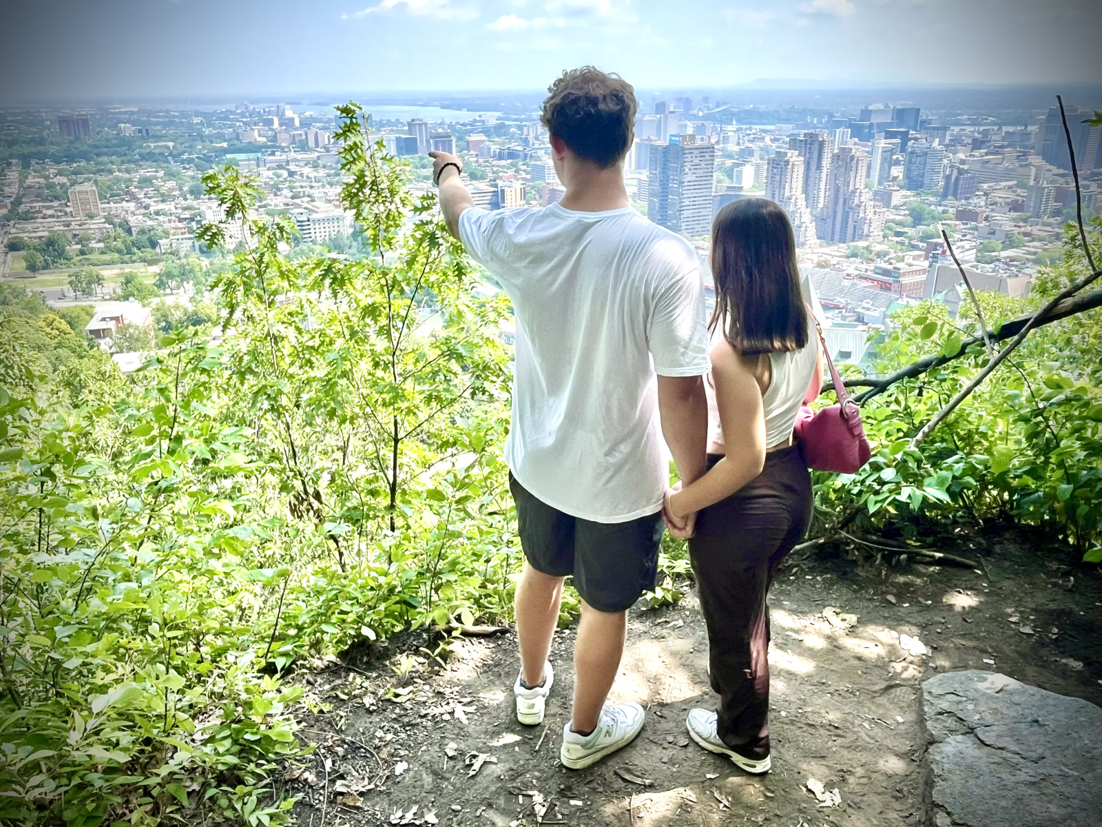 Mount Royal nach Osten, 30 Minuten leichte/mittelschwere Wanderung von Ihrem Platz entfernt.