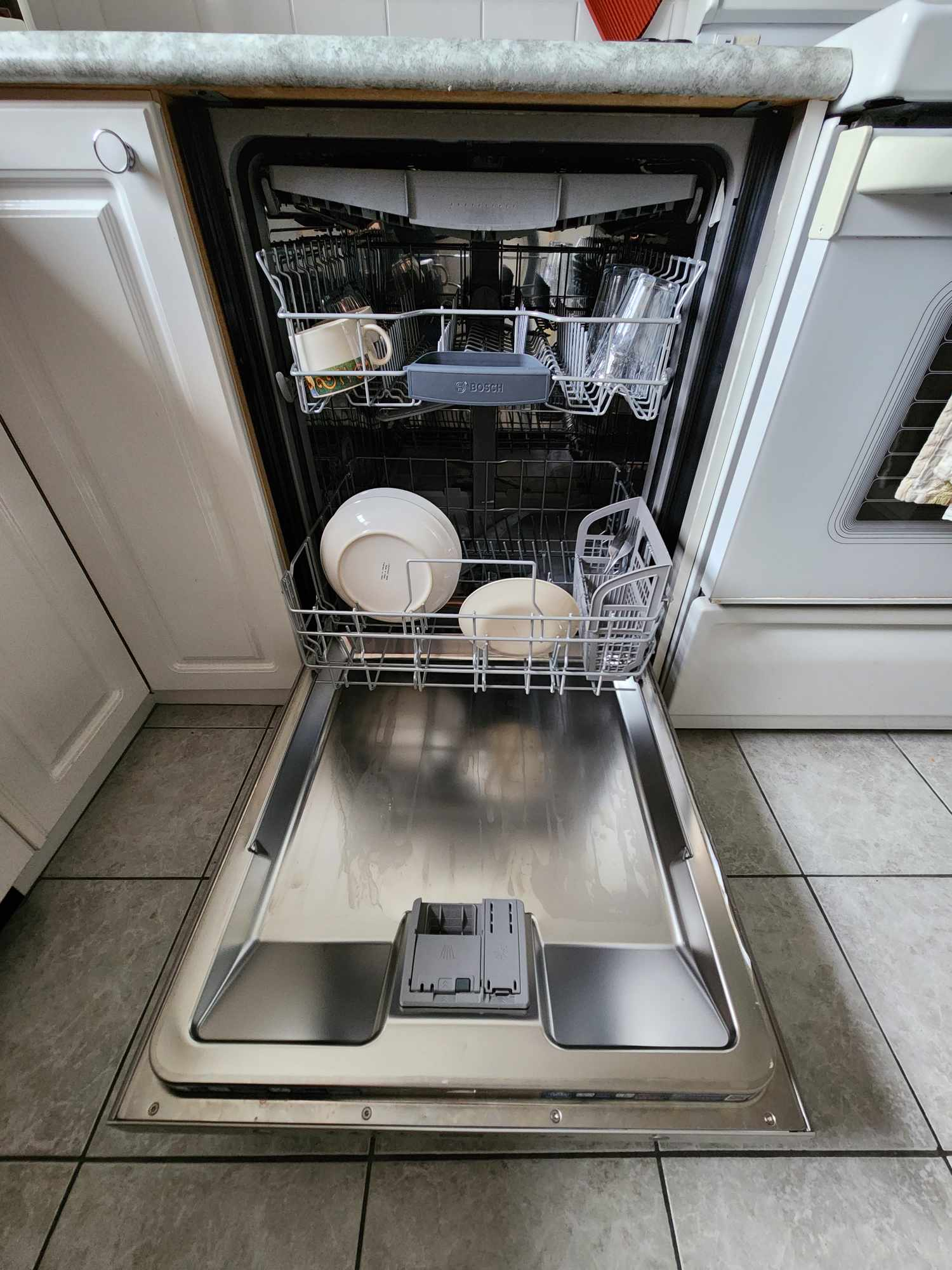 Charming Gatineau Condo Right Next to Nature AND the Action