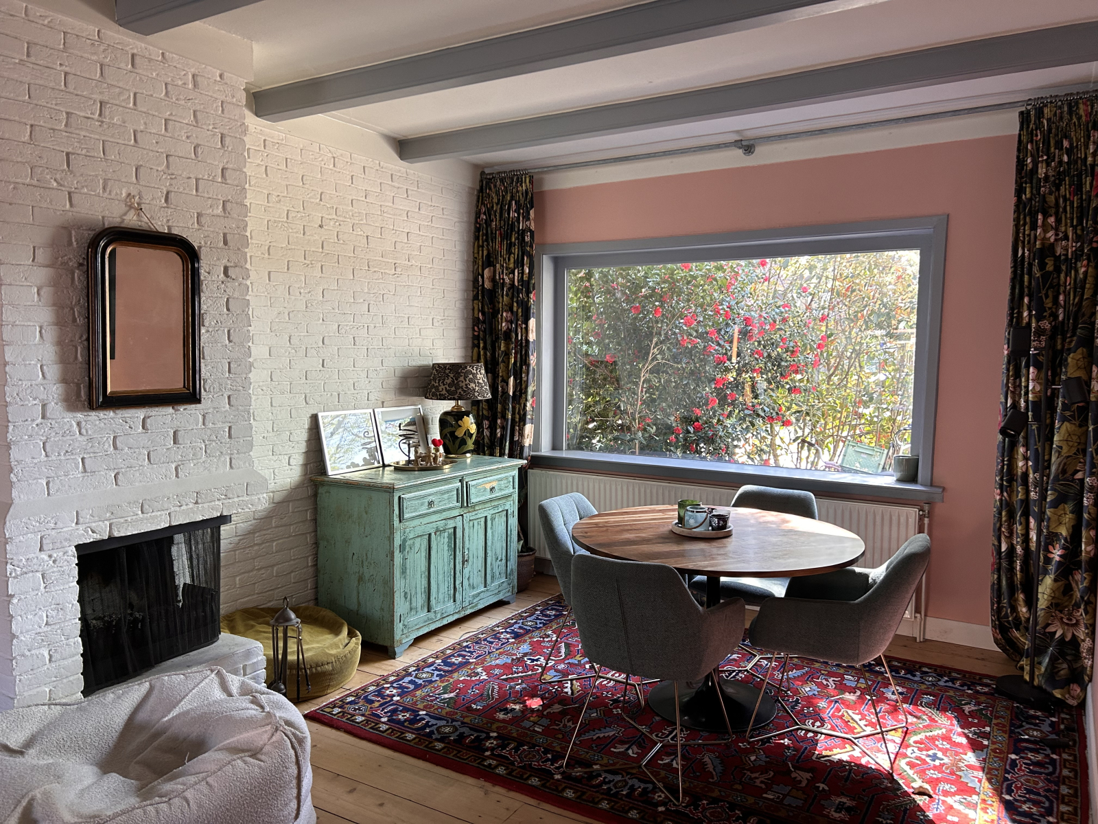 Cosy town house, 10min walking distance from the heather fields and woods.