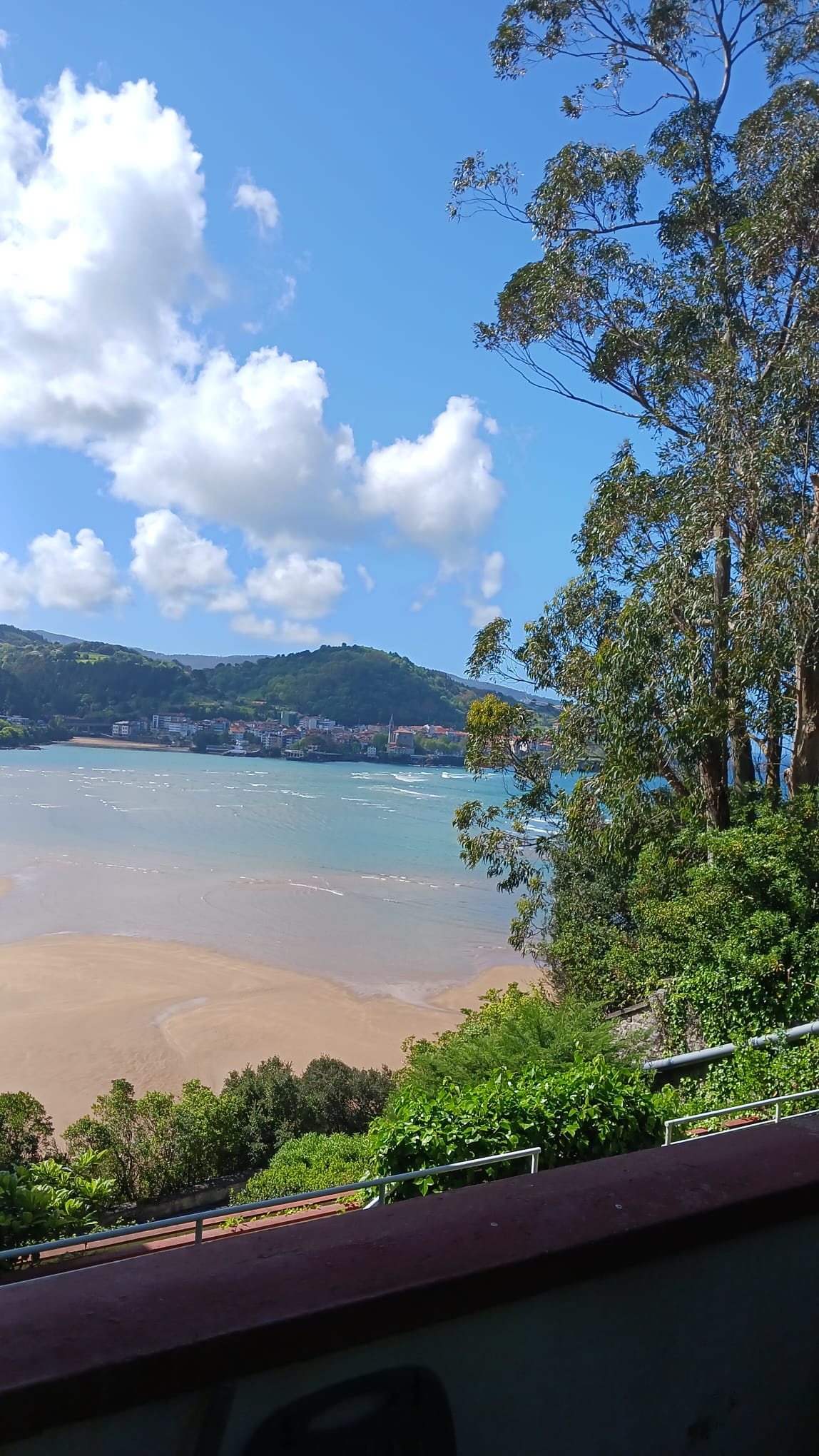 Mundaka und Laida Strand