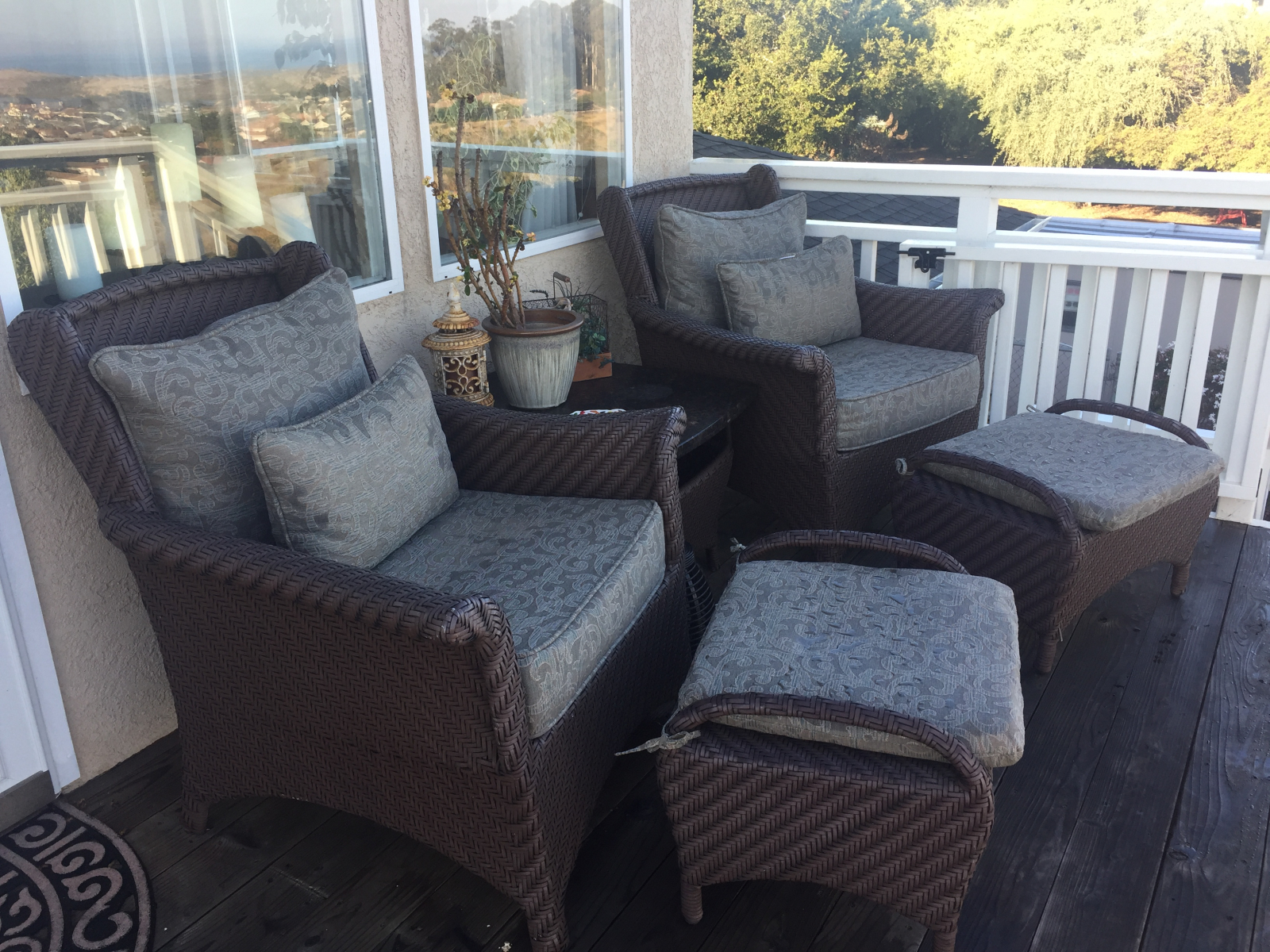 Our rear balcony with fabulous views...